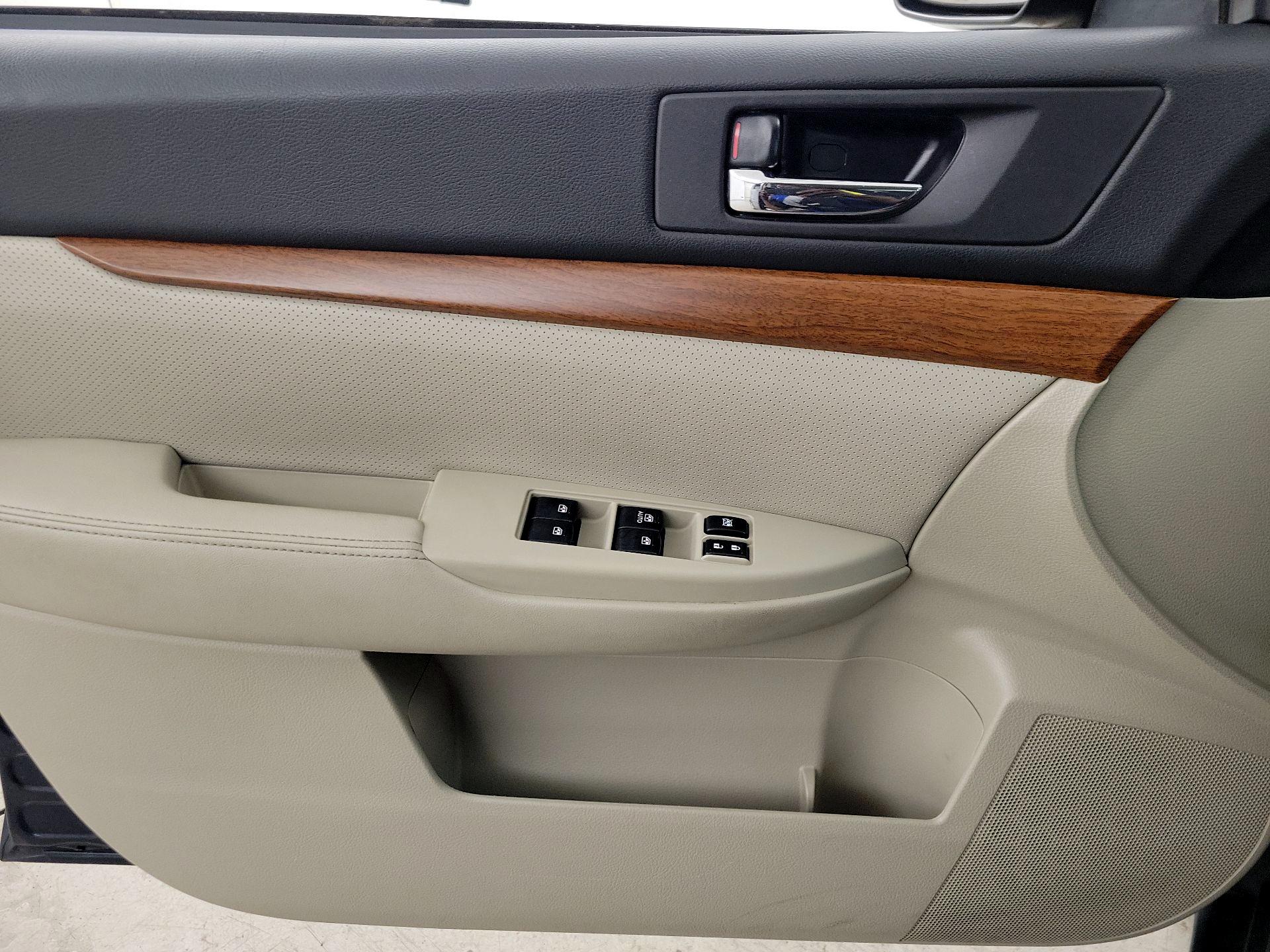 Thumbnail: 2014 Subaru Outback - 12