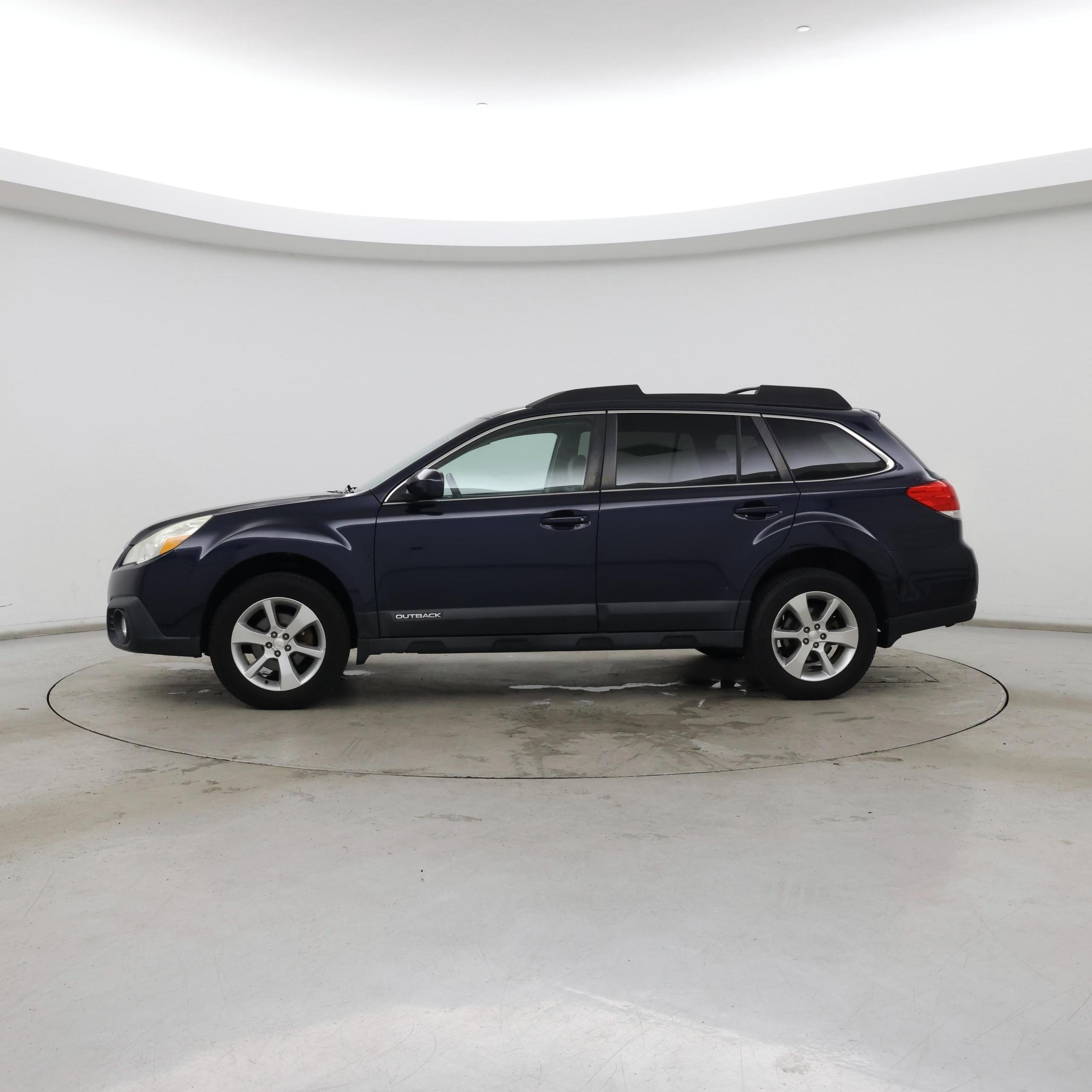 Thumbnail: 2014 Subaru Outback - 3