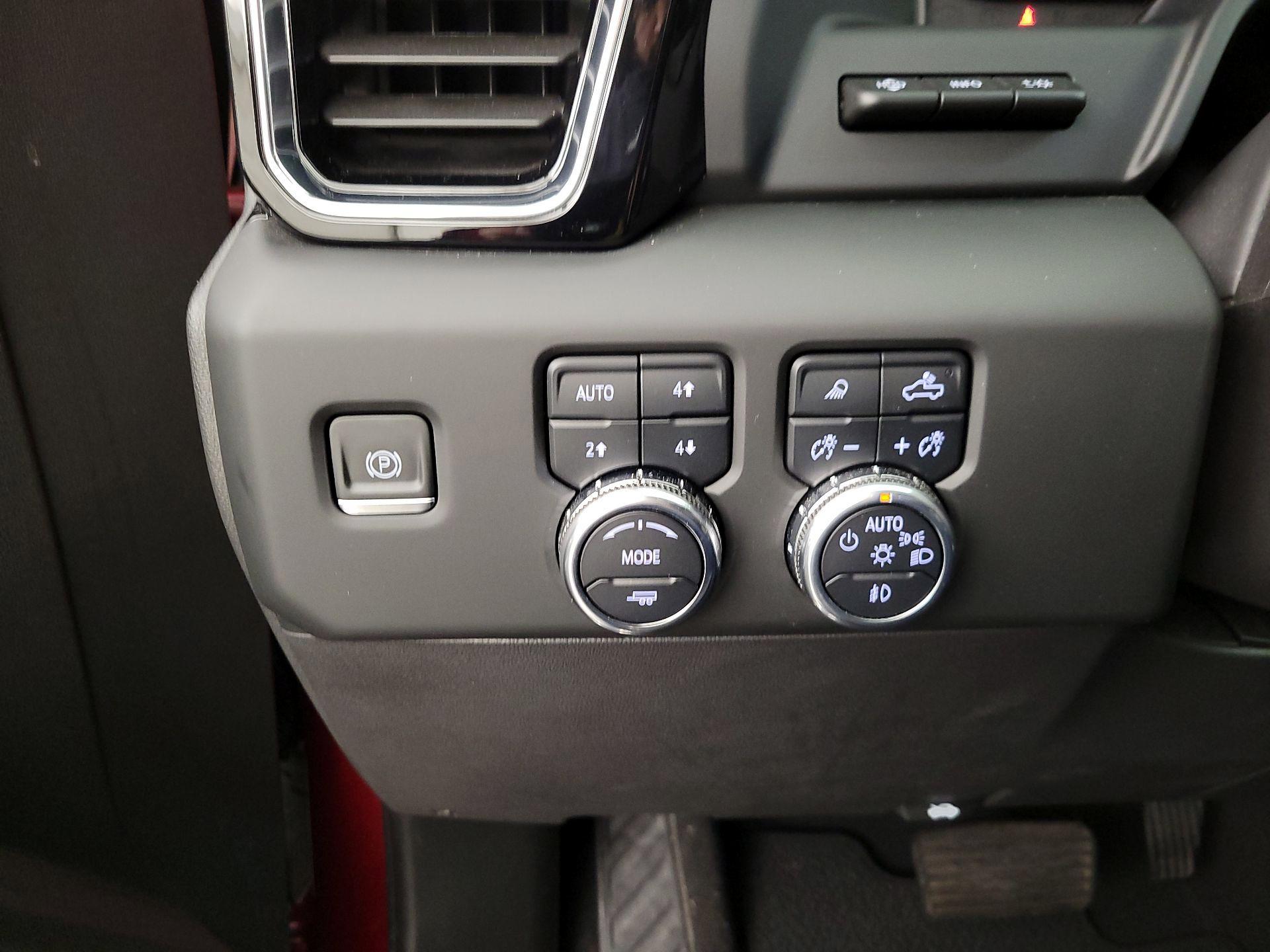 Thumbnail: 2024 GMC Sierra 1500 - 13