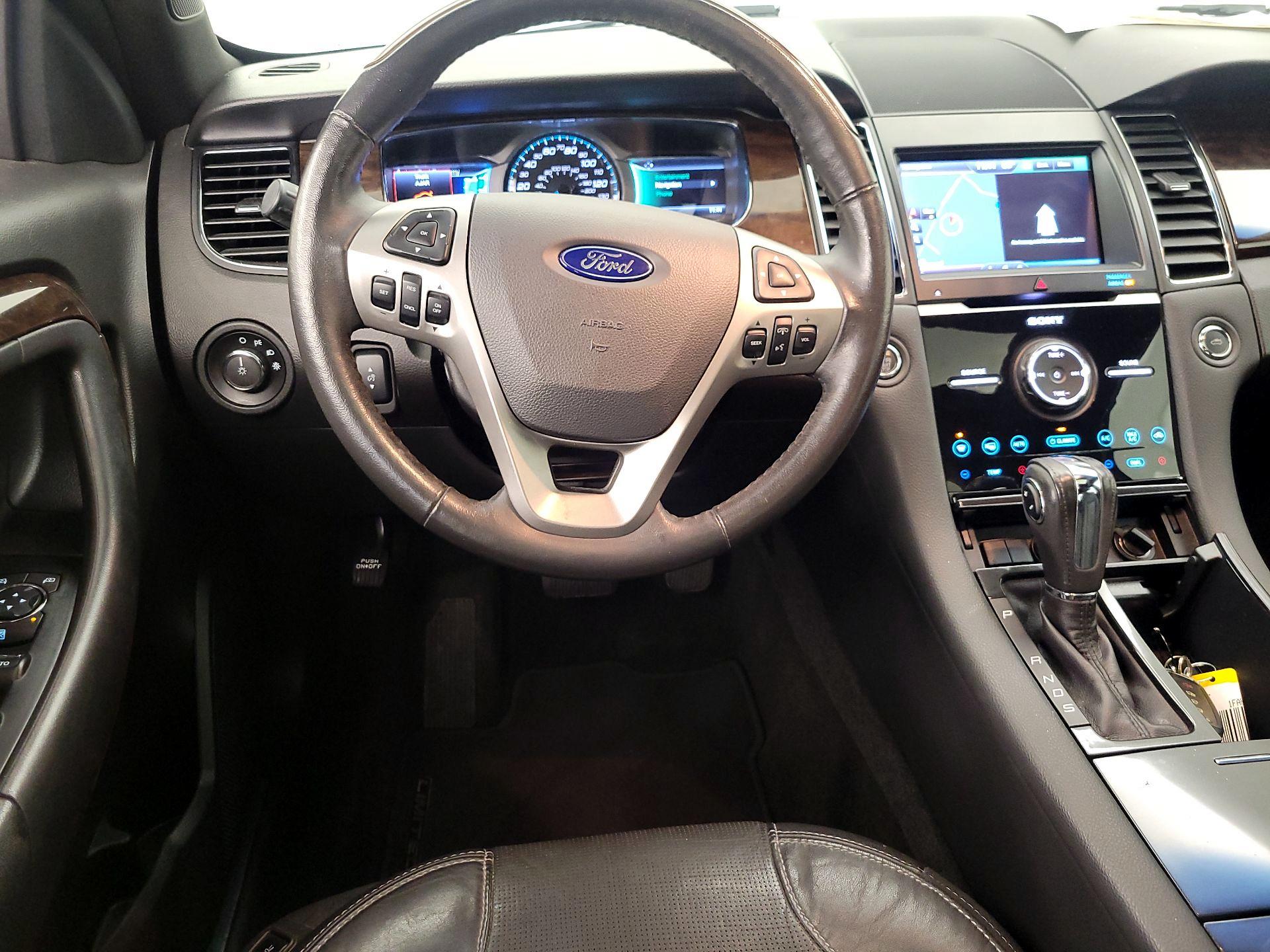 Thumbnail: 2014 Ford Taurus - 10