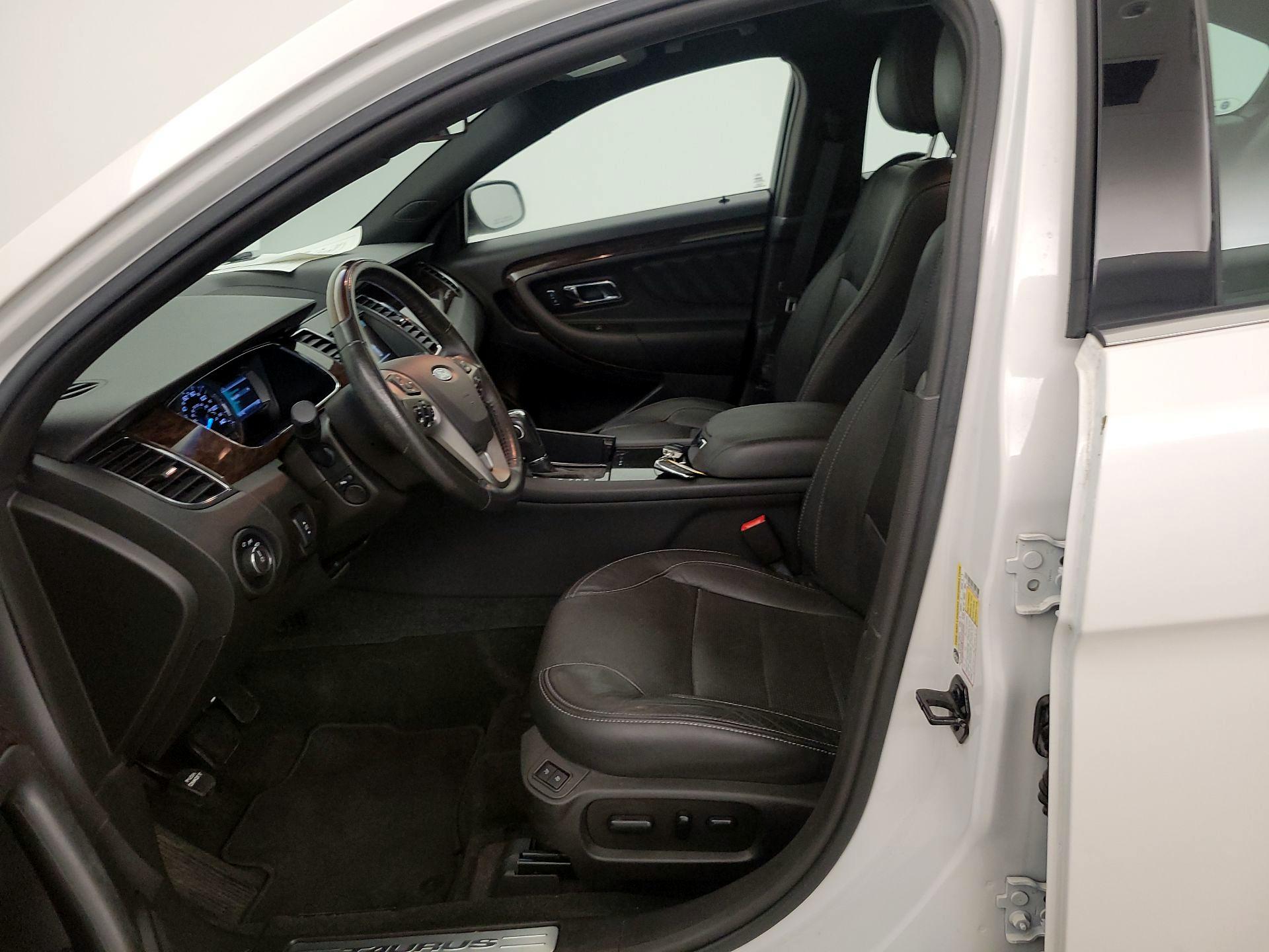 Thumbnail: 2014 Ford Taurus - 11