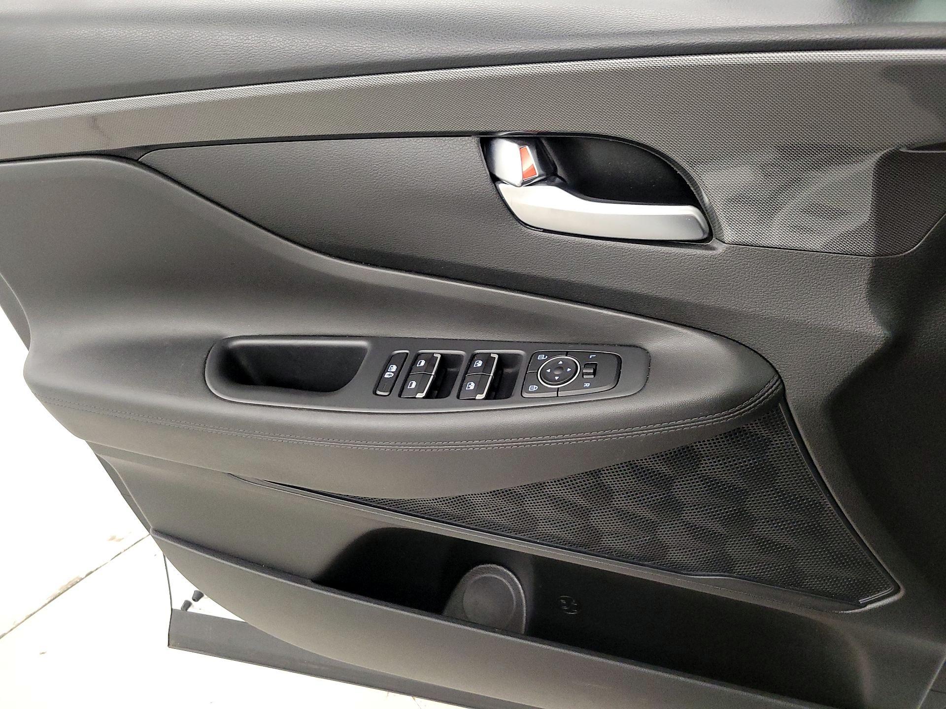 Thumbnail: 2022 Hyundai Santa Fe - 12