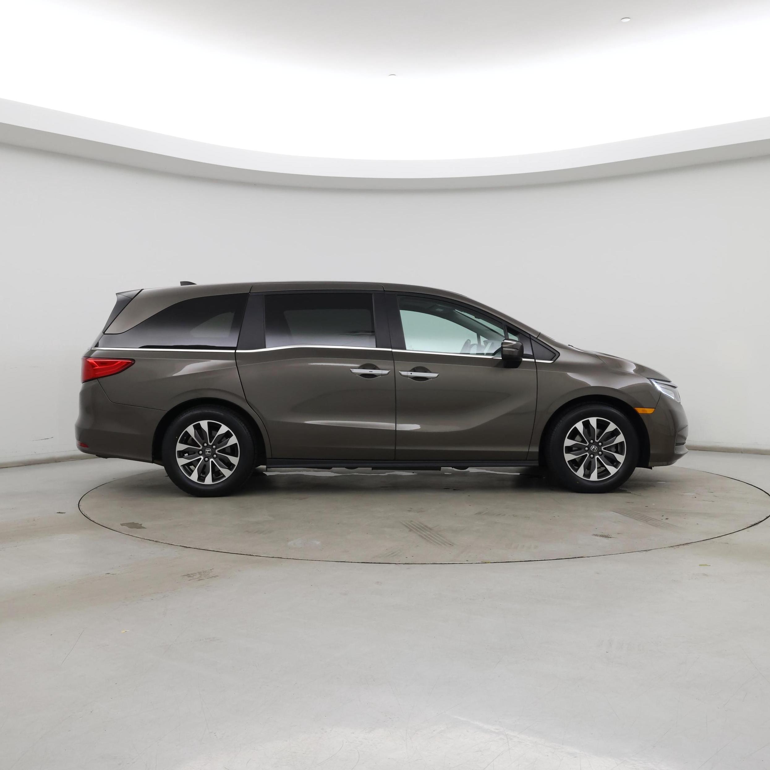 Thumbnail: 2022 Honda Odyssey - 7
