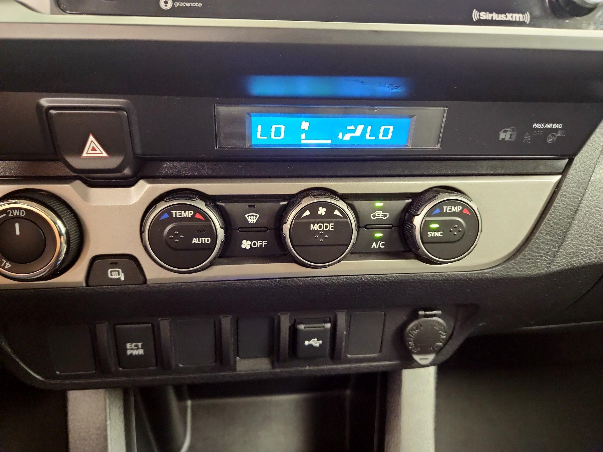 Thumbnail: 2021 Toyota Tacoma - 16