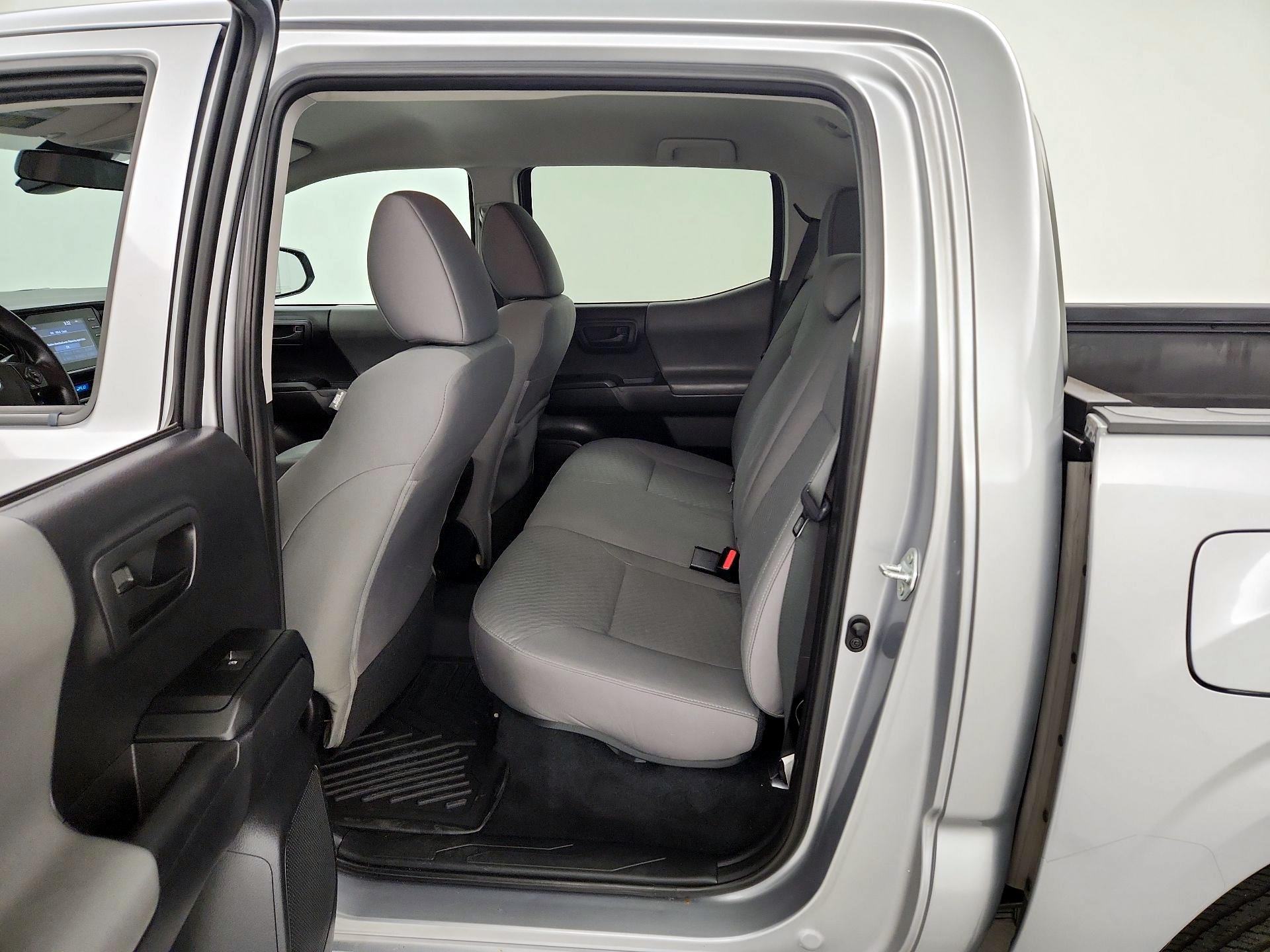 Thumbnail: 2021 Toyota Tacoma - 19