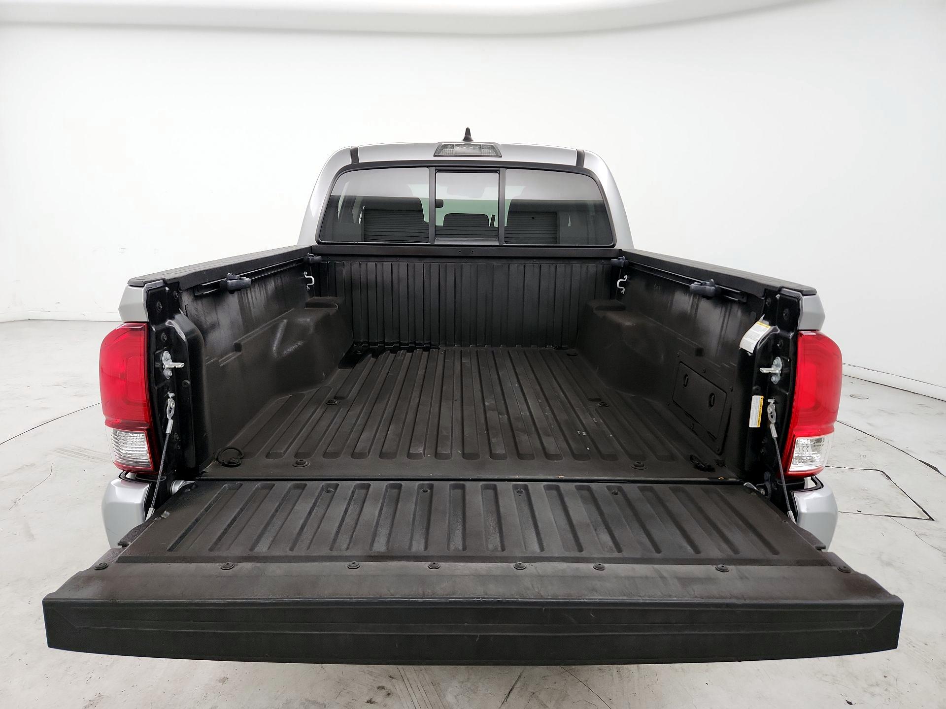 Thumbnail: 2021 Toyota Tacoma - 20