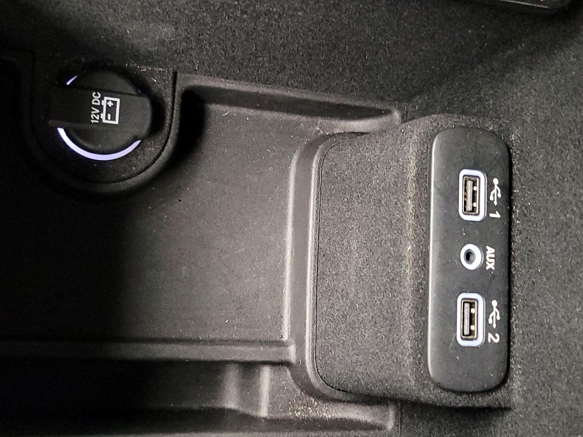 Thumbnail: 2019 Dodge Charger - 18