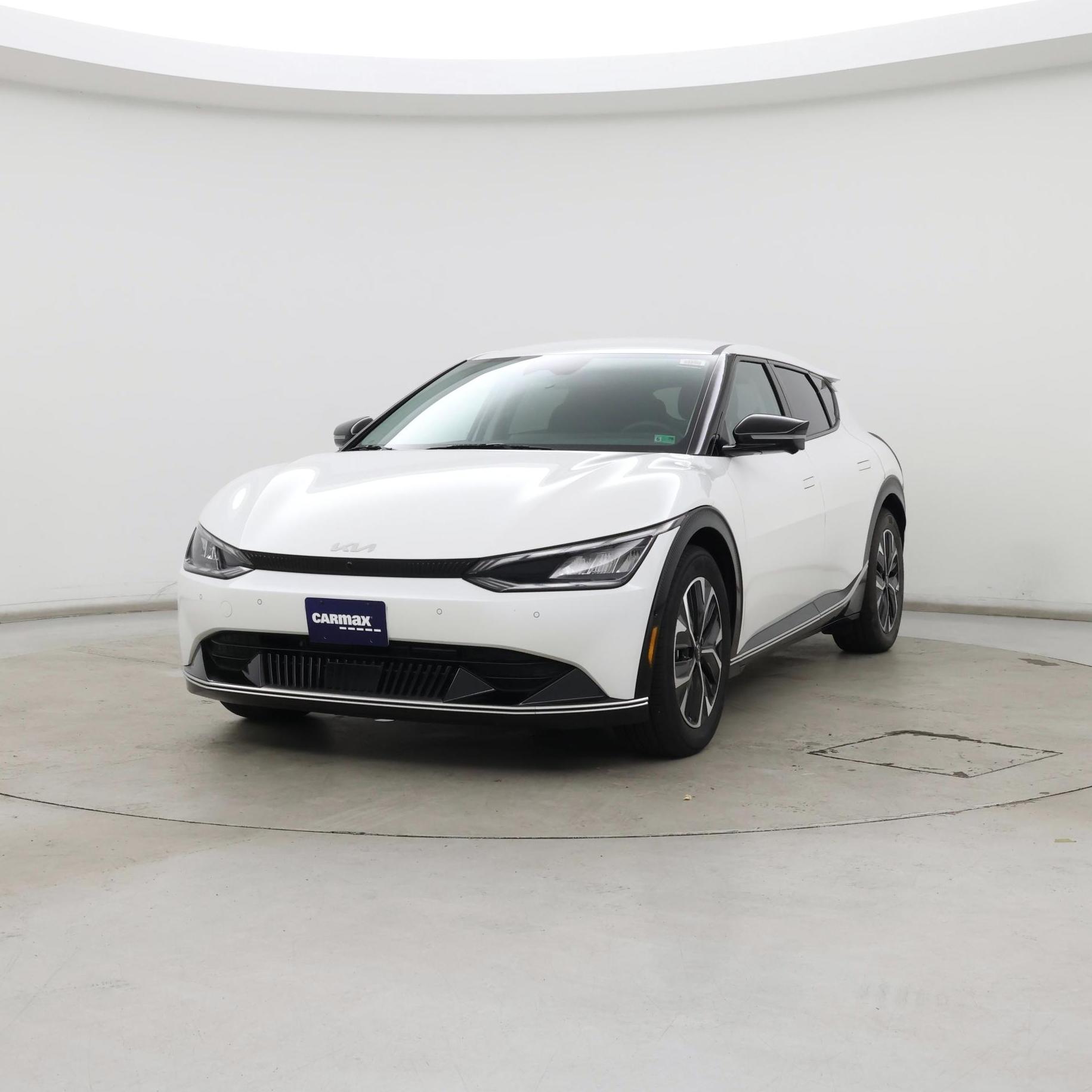 Thumbnail: 2022 Kia EV6 - 4