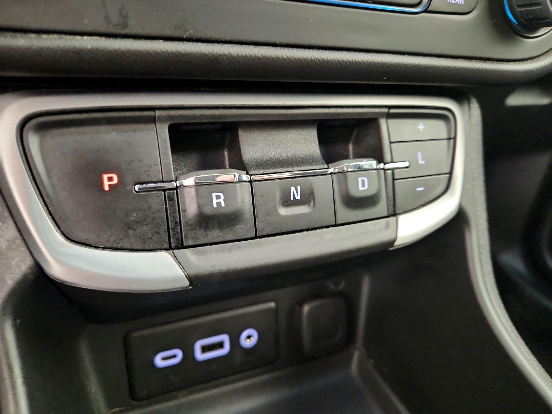 Thumbnail: 2022 GMC Terrain - 17