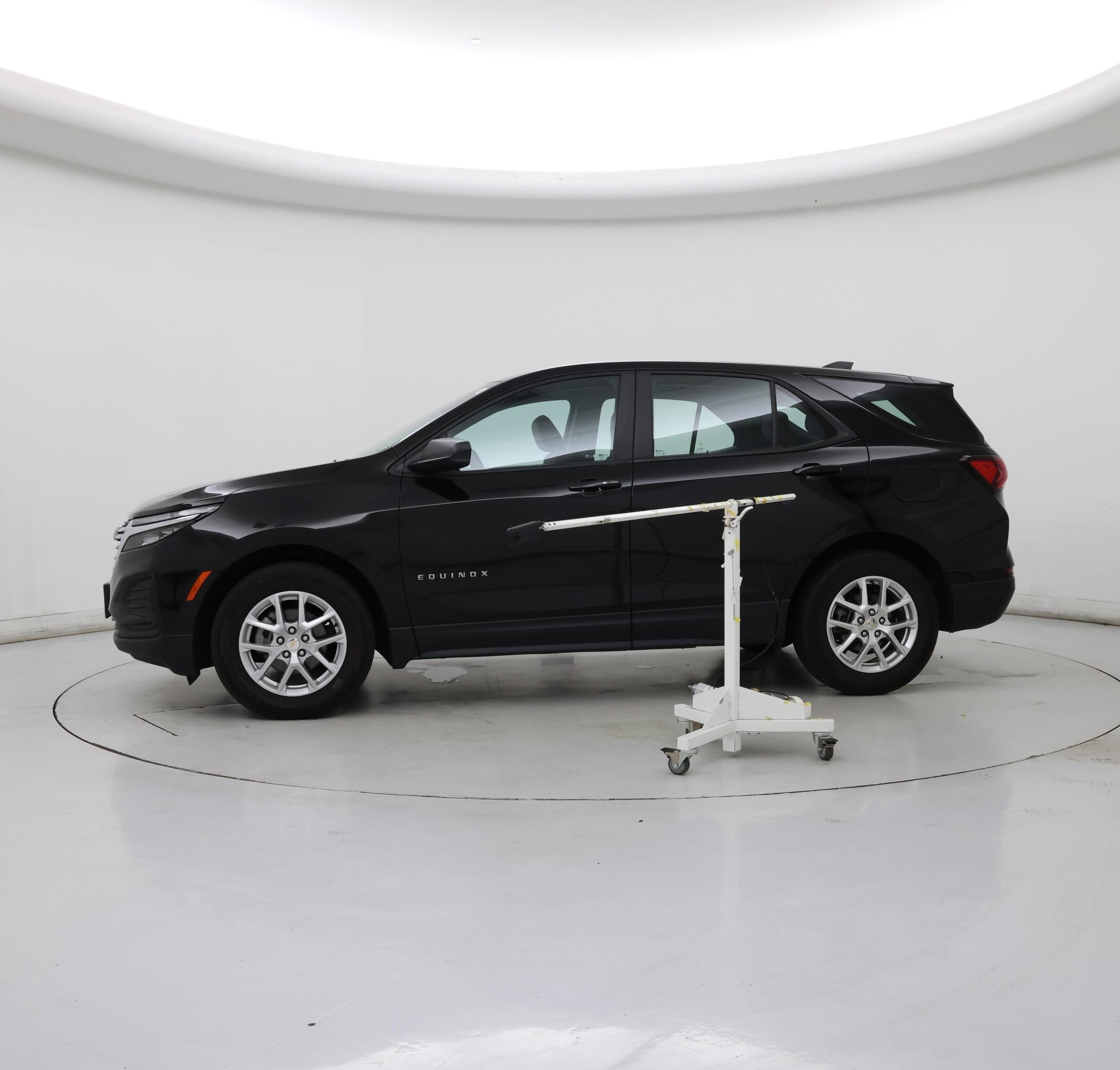 Thumbnail: 2023 Chevrolet Equinox - 3