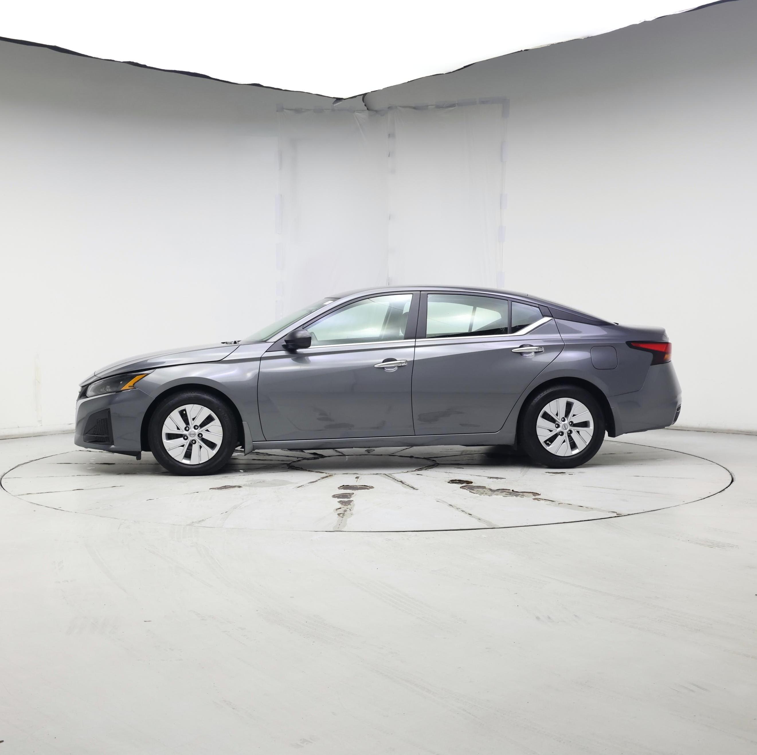 Thumbnail: 2024 Nissan Altima - 3