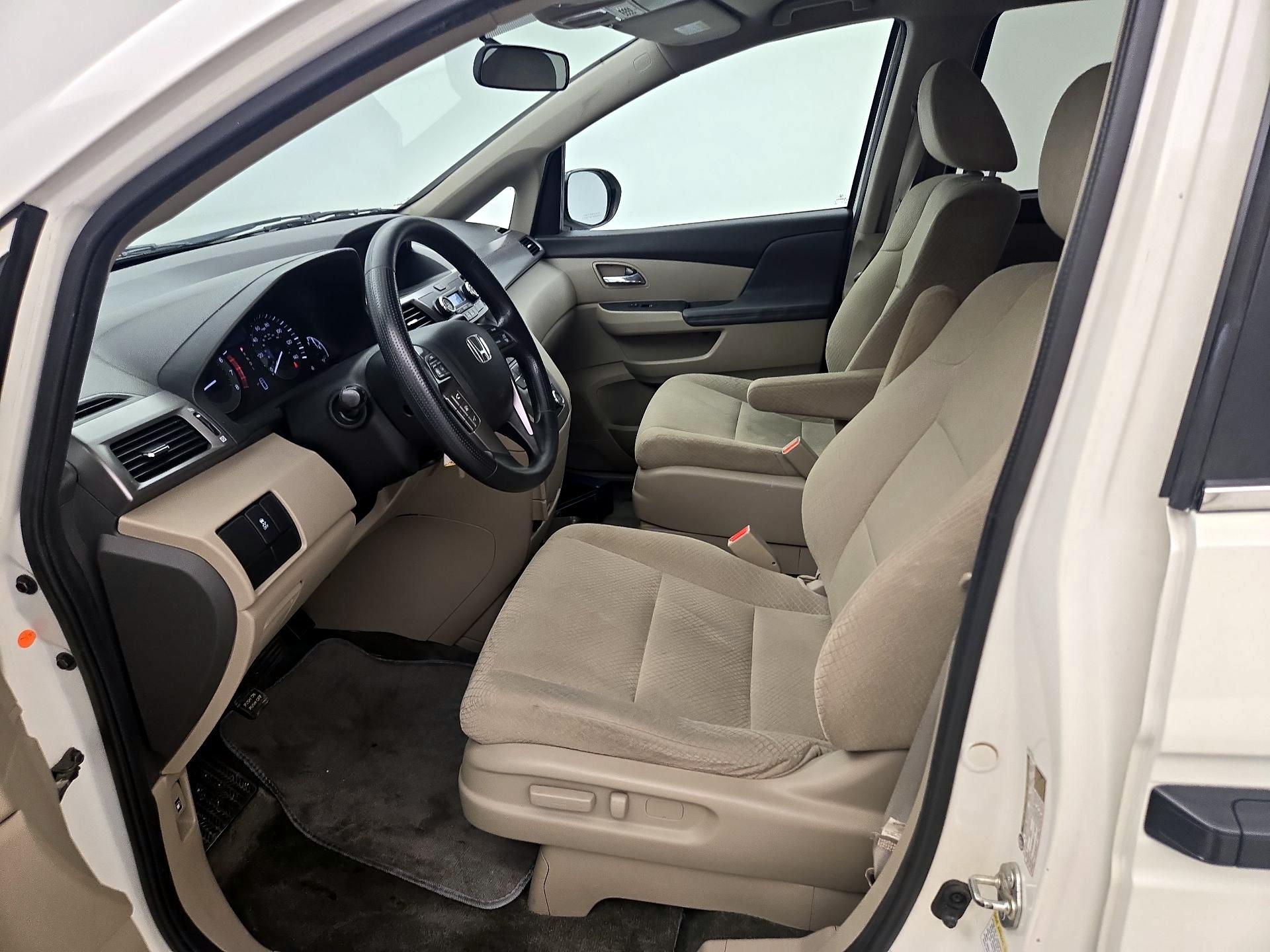 Thumbnail: 2016 Honda Odyssey - 11