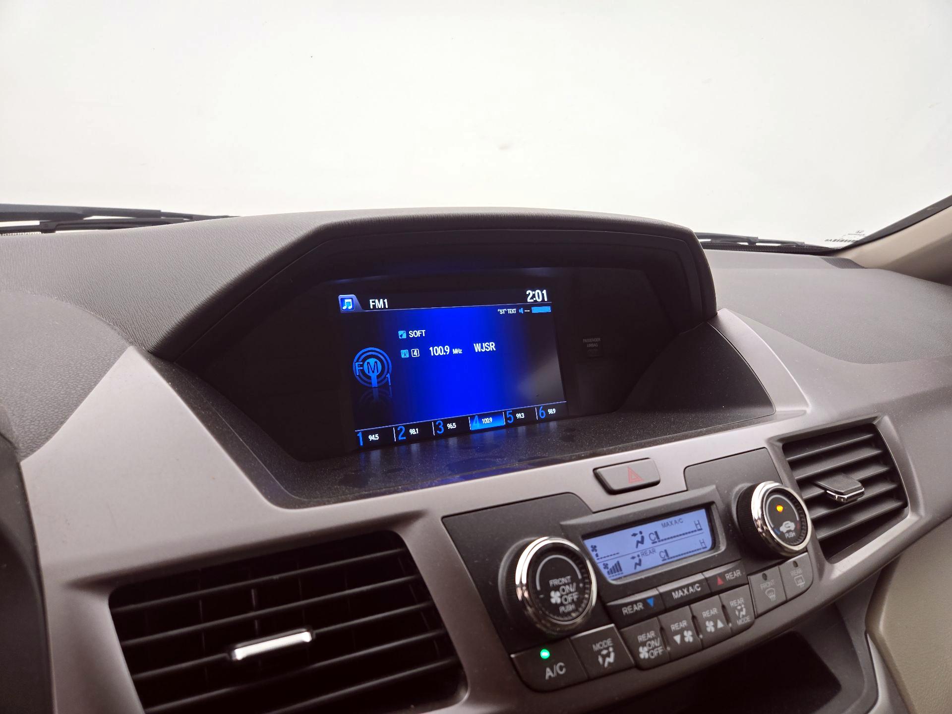 Thumbnail: 2016 Honda Odyssey - 15