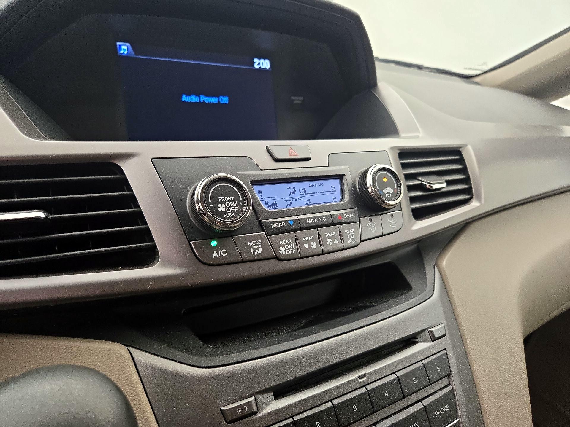 Thumbnail: 2016 Honda Odyssey - 16