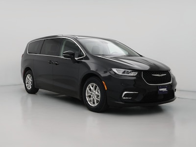 Black 2023 Chrysler Pacifica Touring L