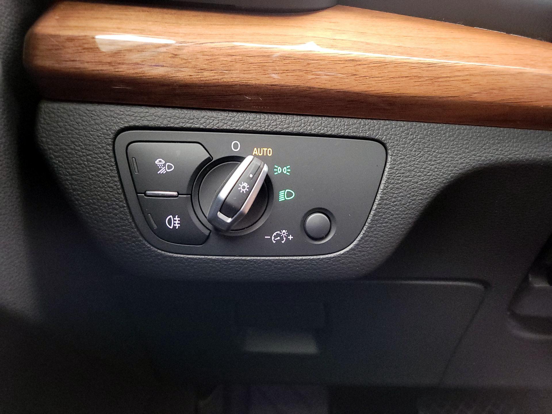 Thumbnail: 2022 Audi Q5 - 13