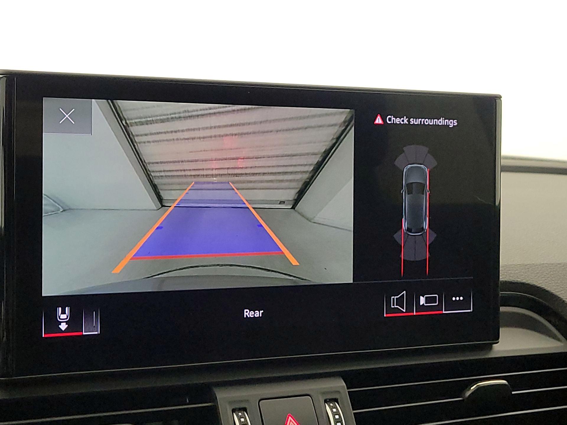 Thumbnail: 2022 Audi Q5 - 14