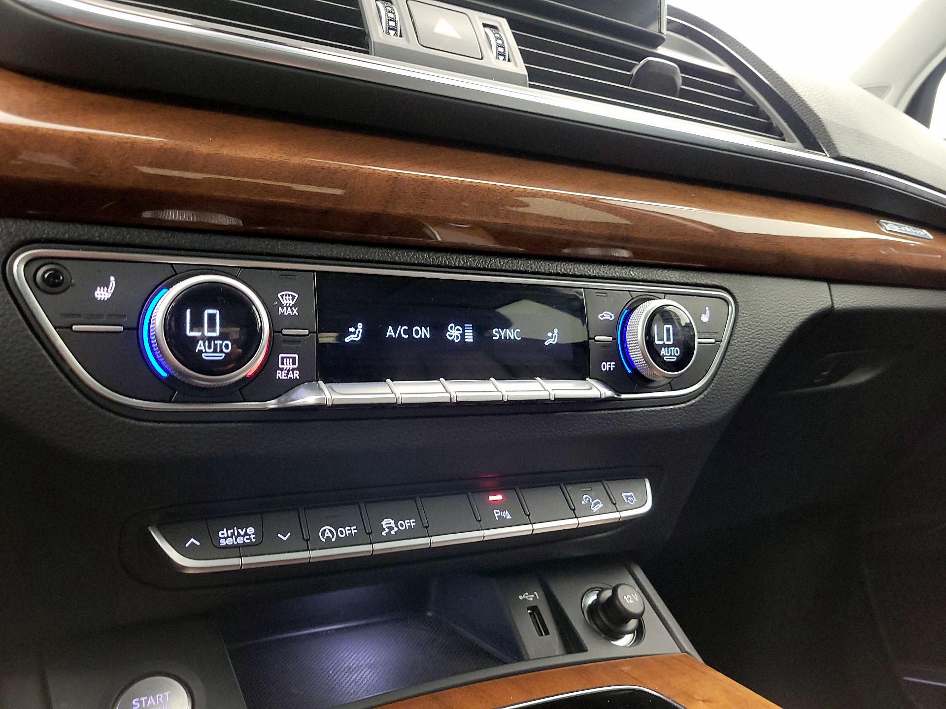 Thumbnail: 2022 Audi Q5 - 16