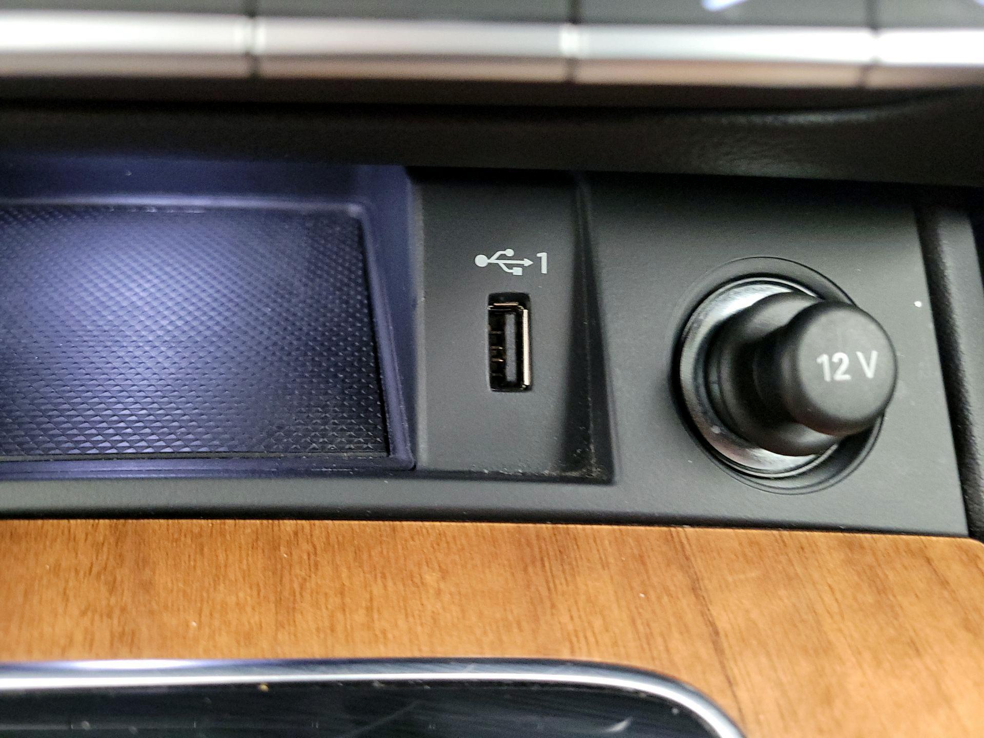 Thumbnail: 2022 Audi Q5 - 18