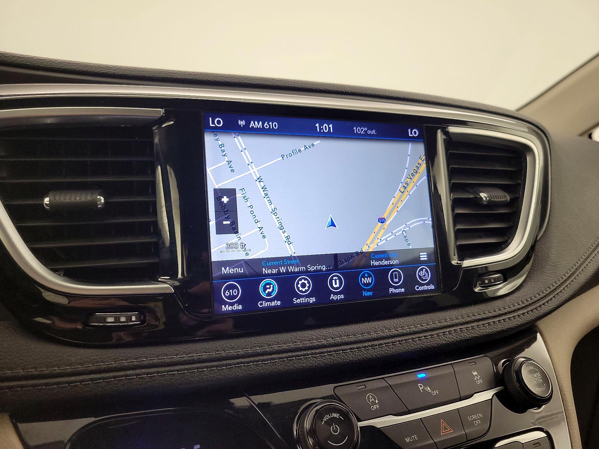 Thumbnail: 2020 Chrysler Pacifica - 14