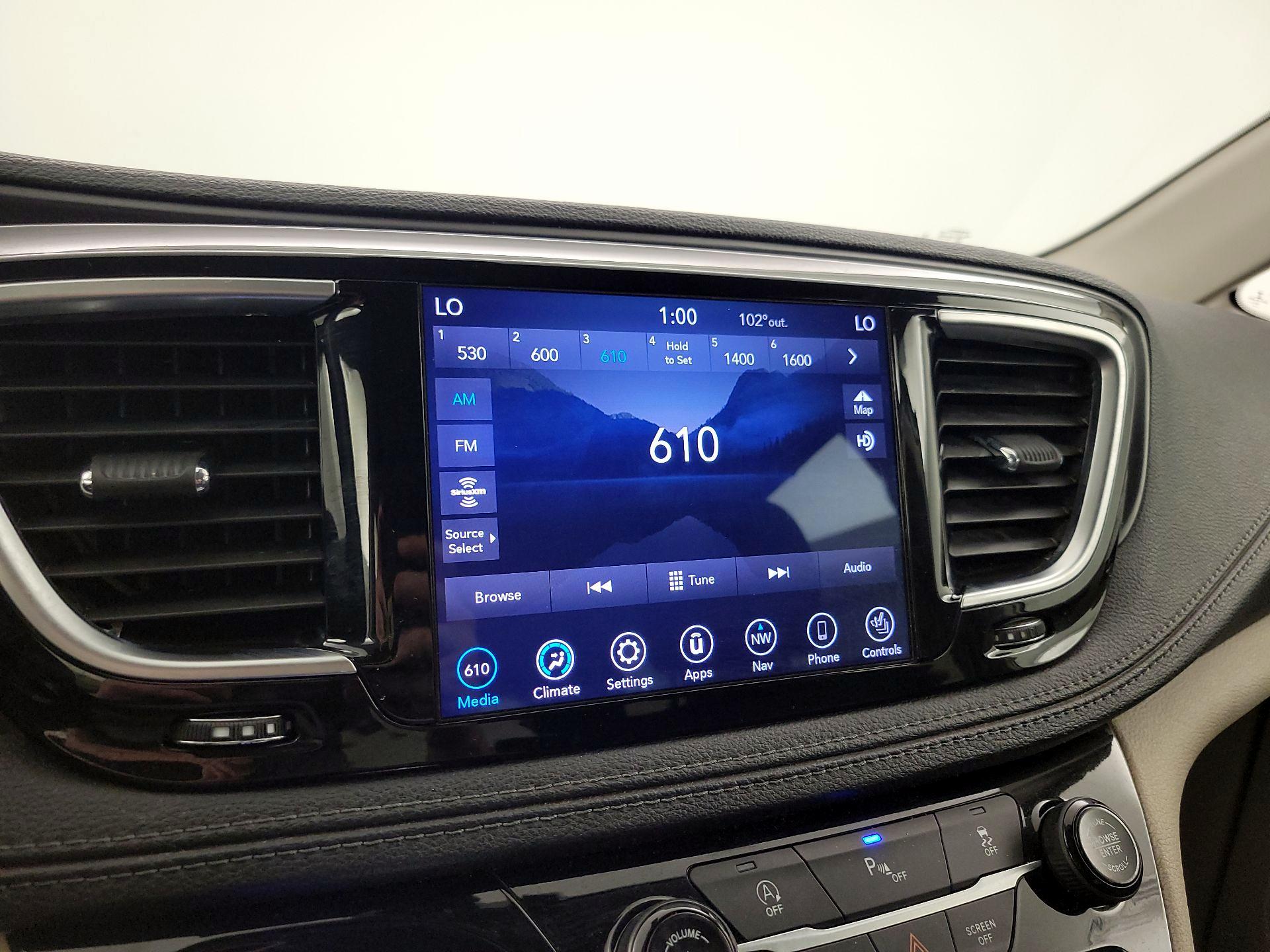 Thumbnail: 2020 Chrysler Pacifica - 16