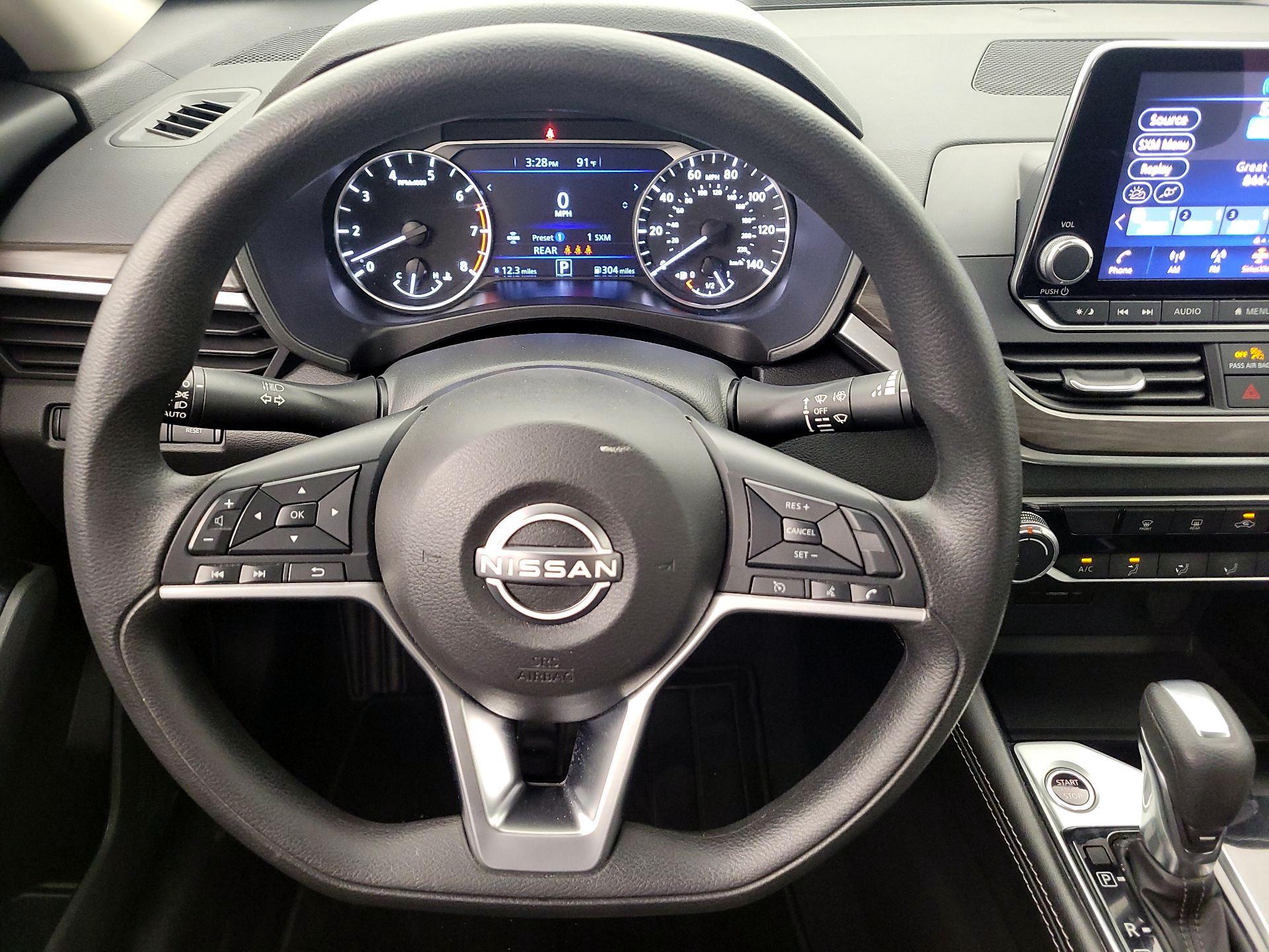 Thumbnail: 2023 Nissan Altima - 10