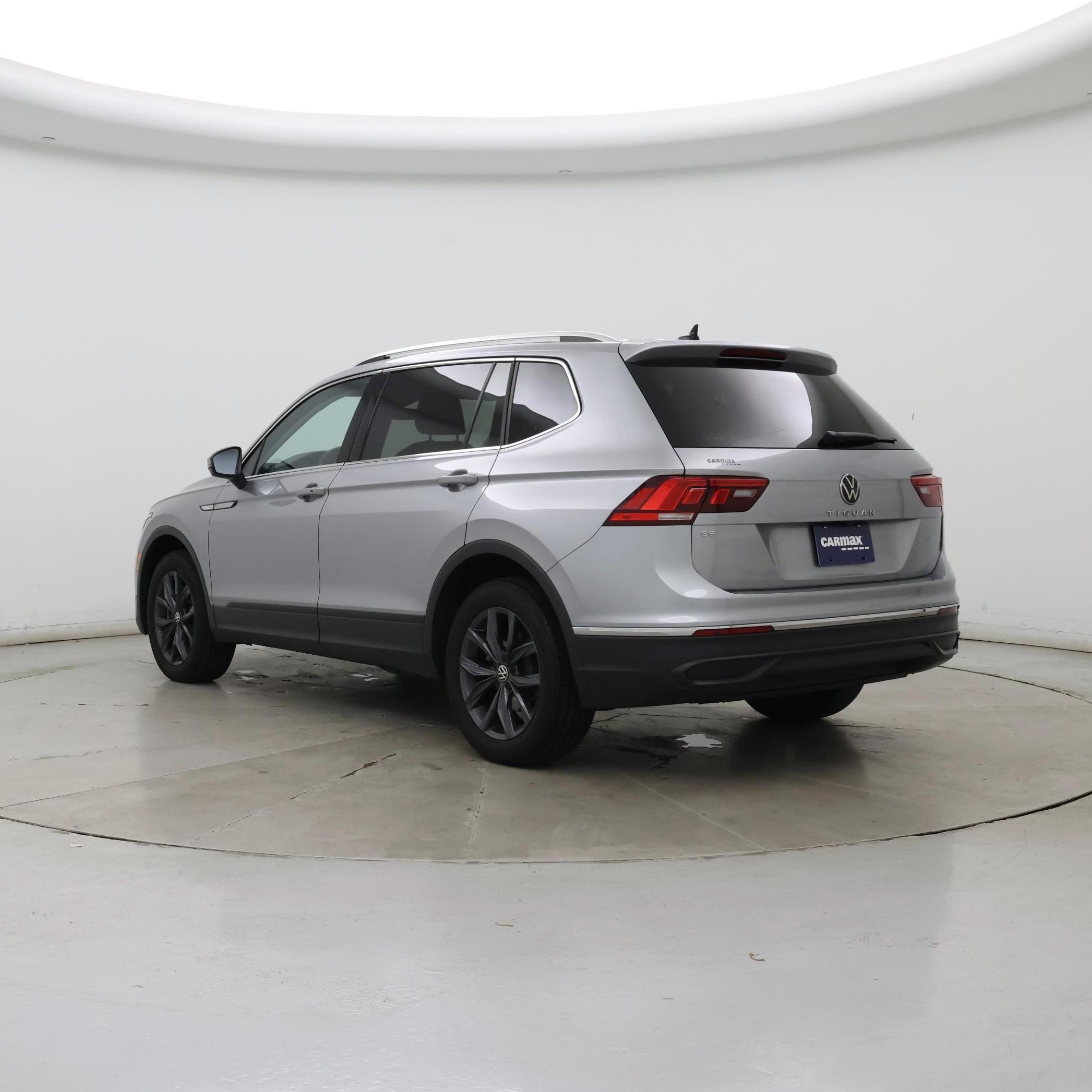 Thumbnail: 2022 Volkswagen Tiguan - 2