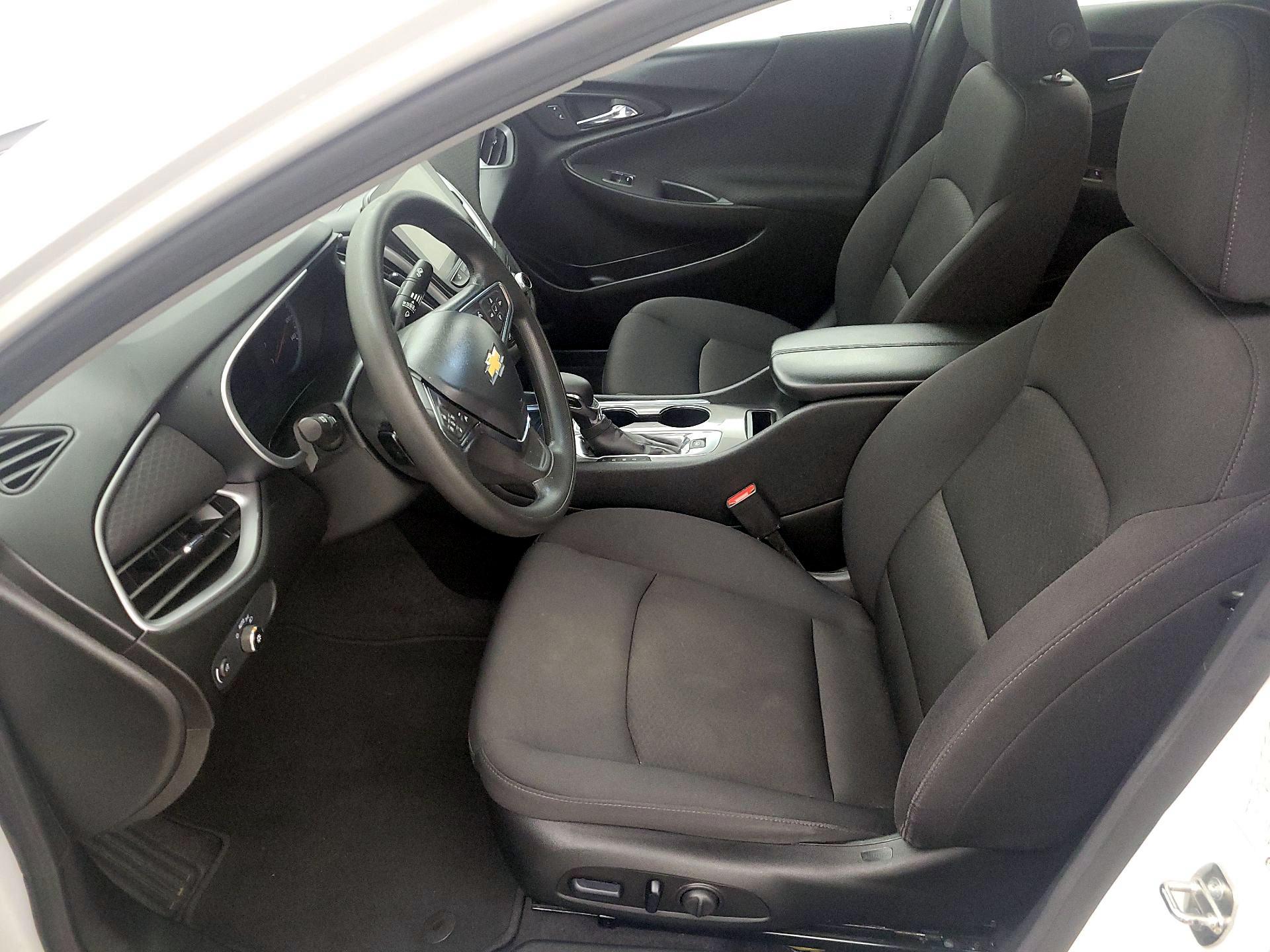 Thumbnail: 2023 Chevrolet Malibu - 11