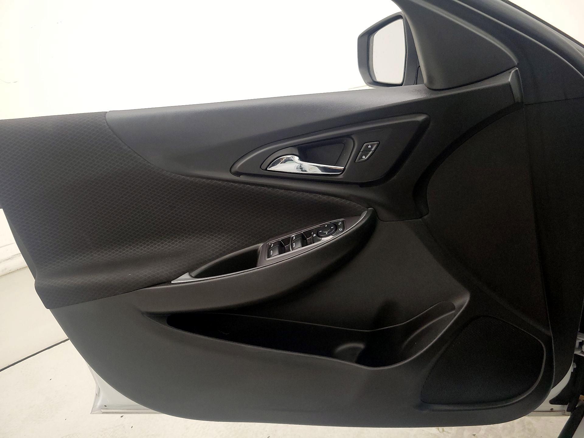 Thumbnail: 2023 Chevrolet Malibu - 12