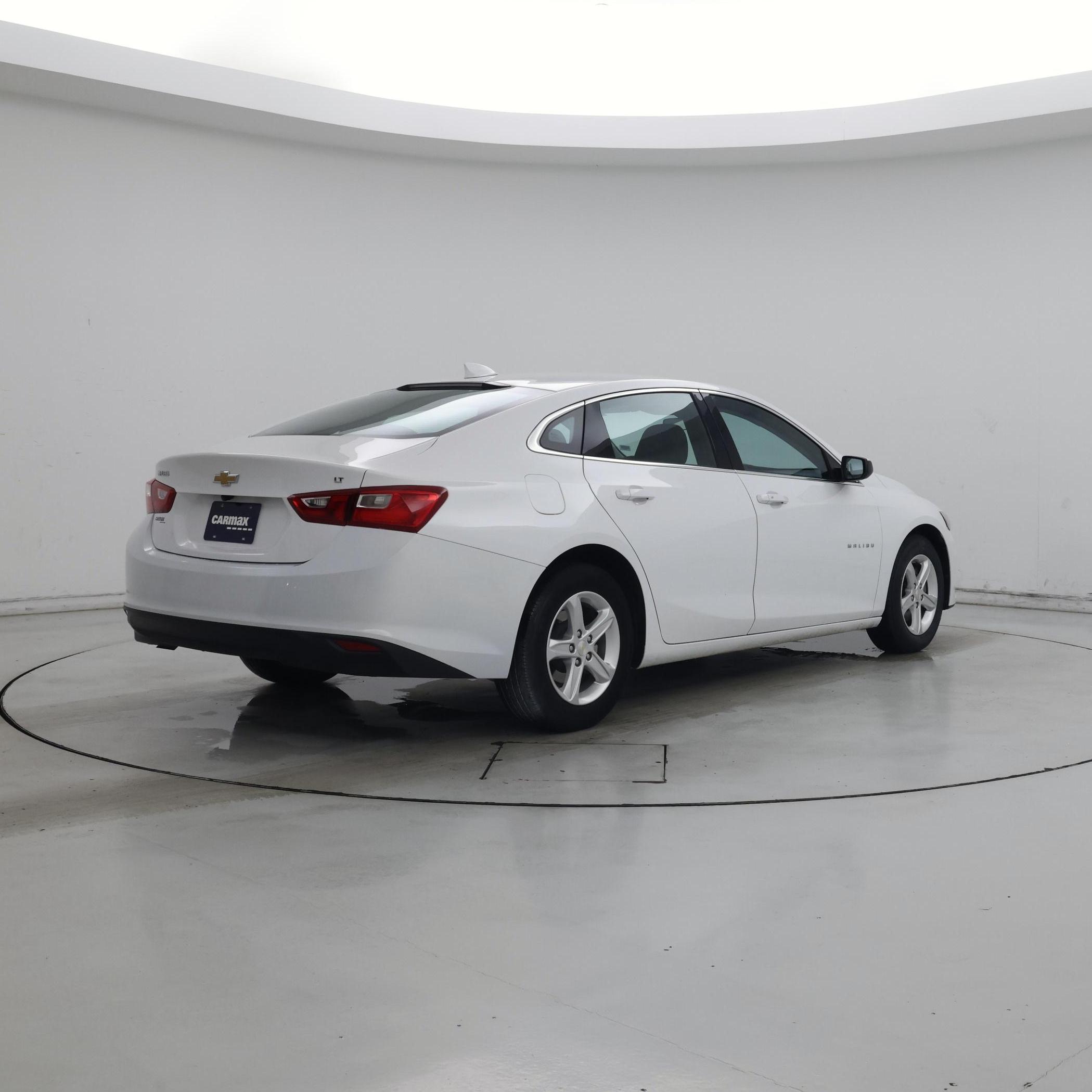 Thumbnail: 2023 Chevrolet Malibu - 8