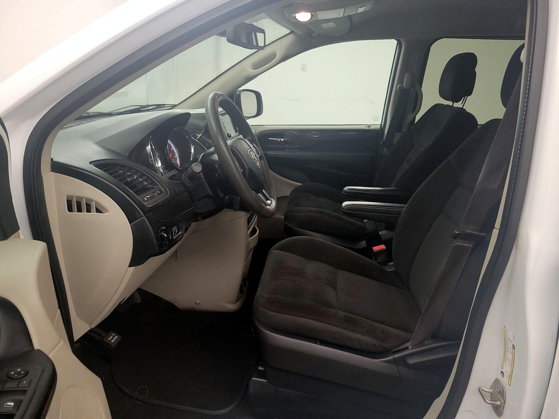 Thumbnail: 2019 Dodge Grand Caravan - 11