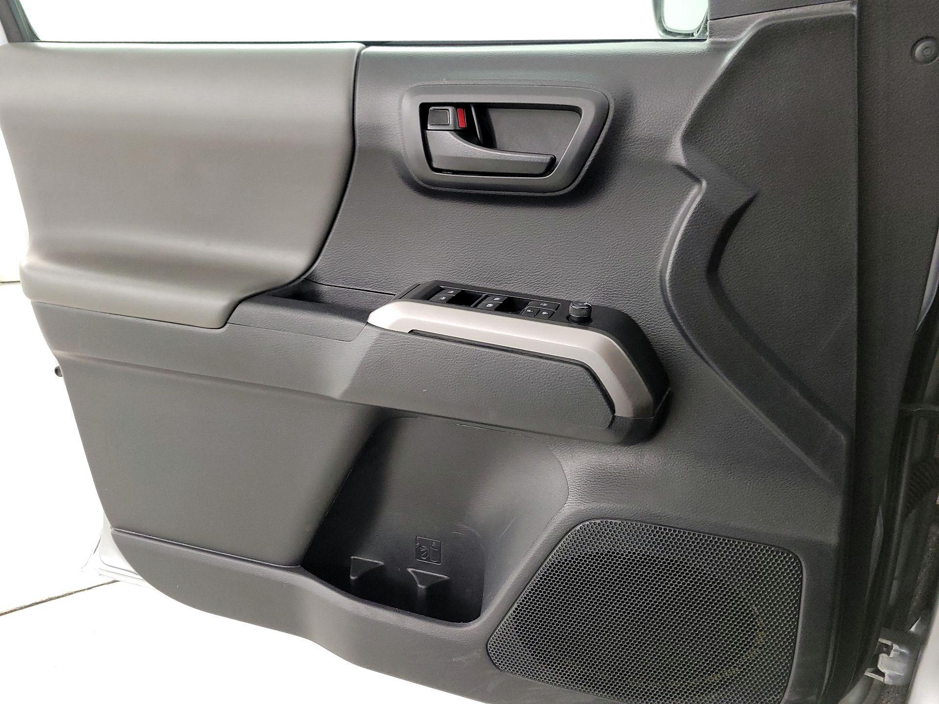 Thumbnail: 2023 Toyota Tacoma - 12