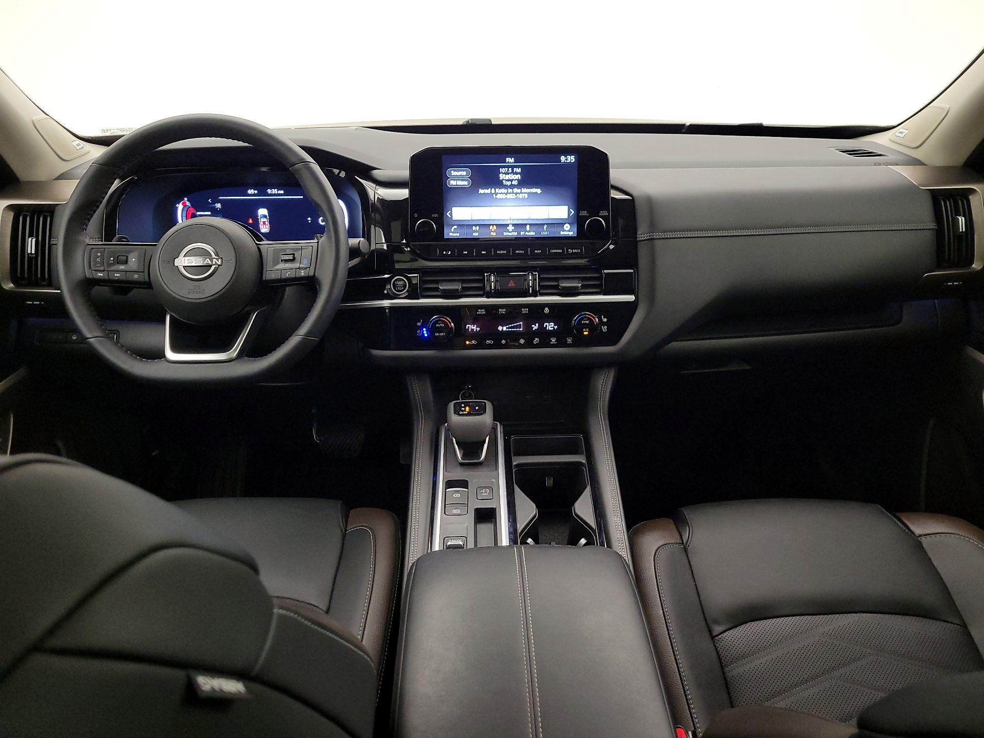 Thumbnail: 2024 Nissan Pathfinder - 9