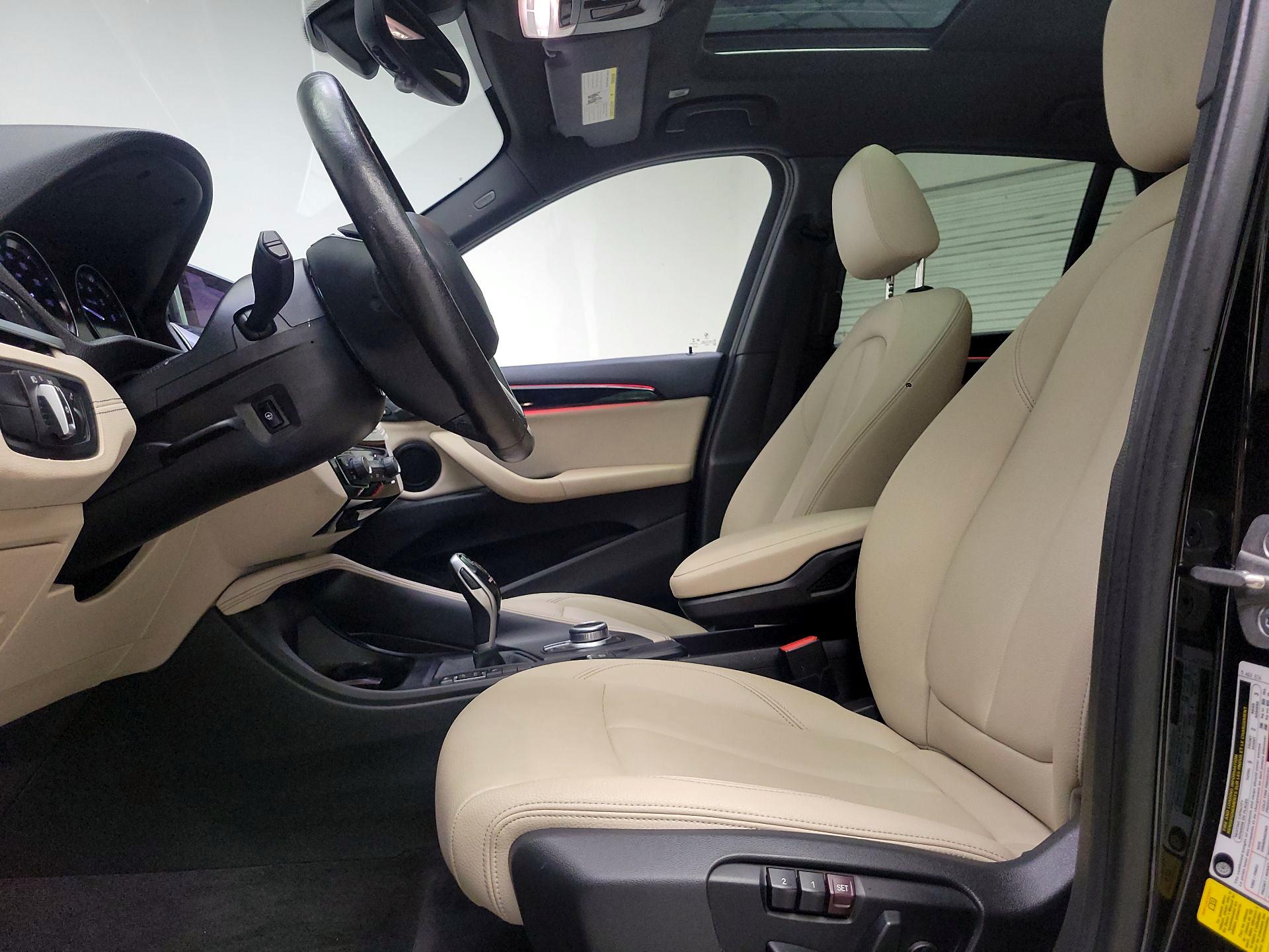 Thumbnail: 2021 BMW X1 - 11