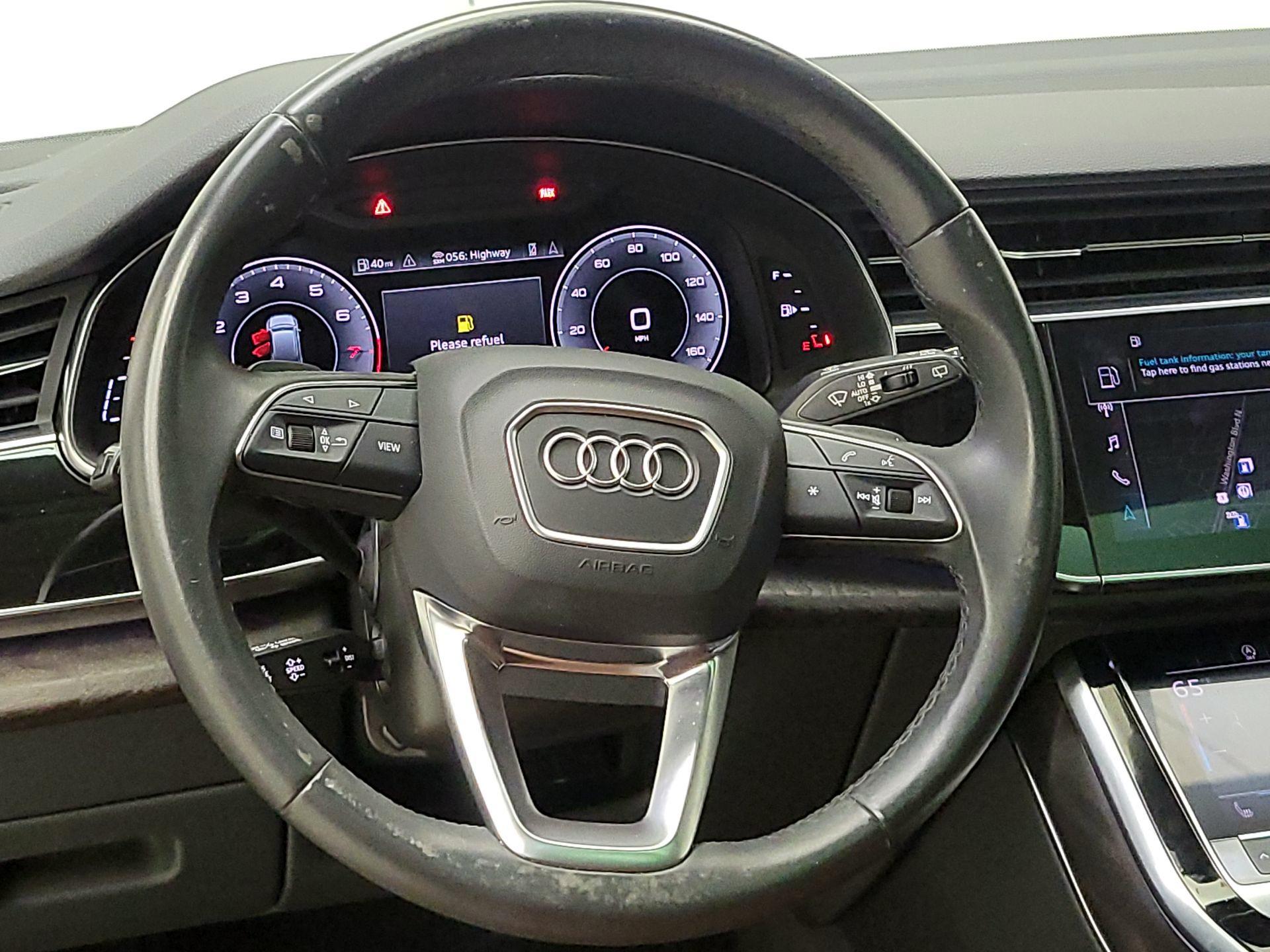 Thumbnail: 2021 Audi Q7 - 10
