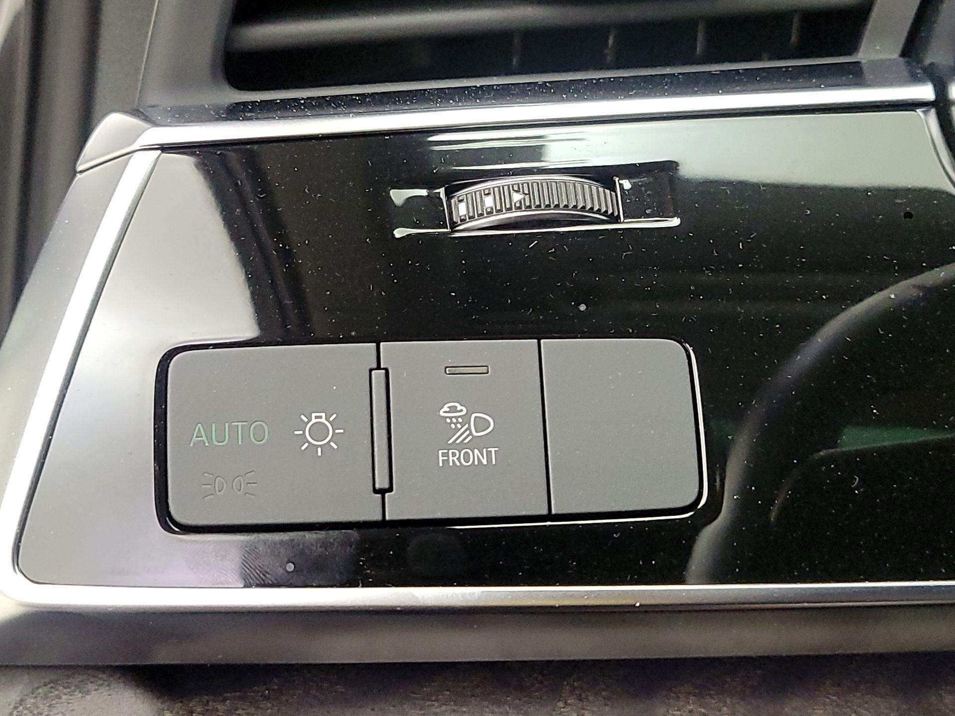 Thumbnail: 2021 Audi Q7 - 13