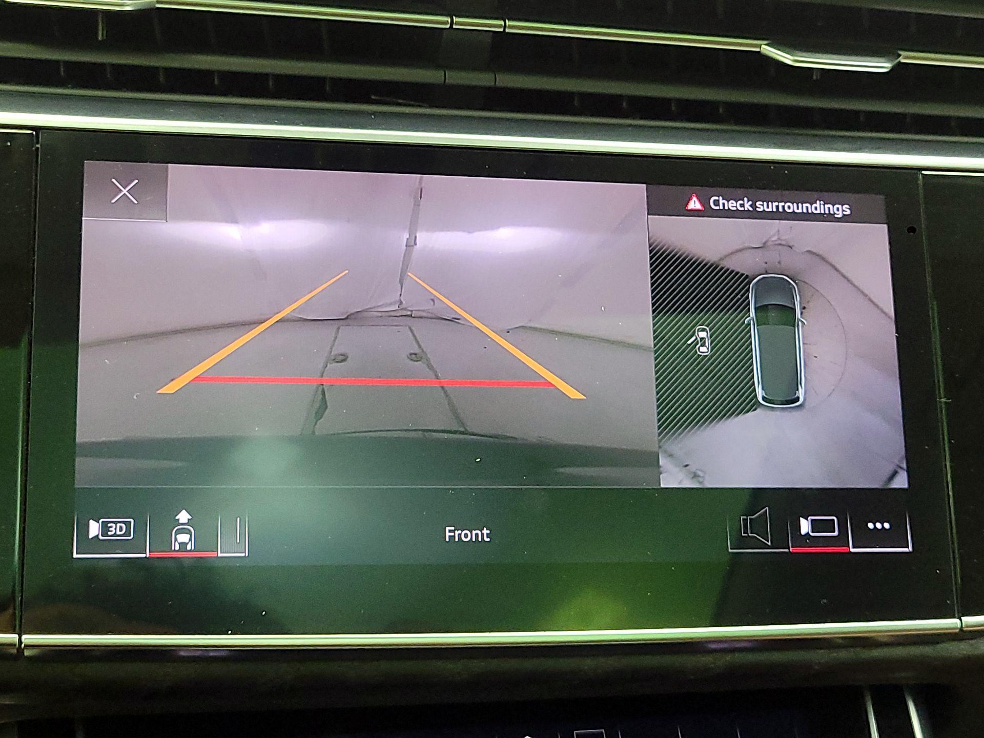 Thumbnail: 2021 Audi Q7 - 15