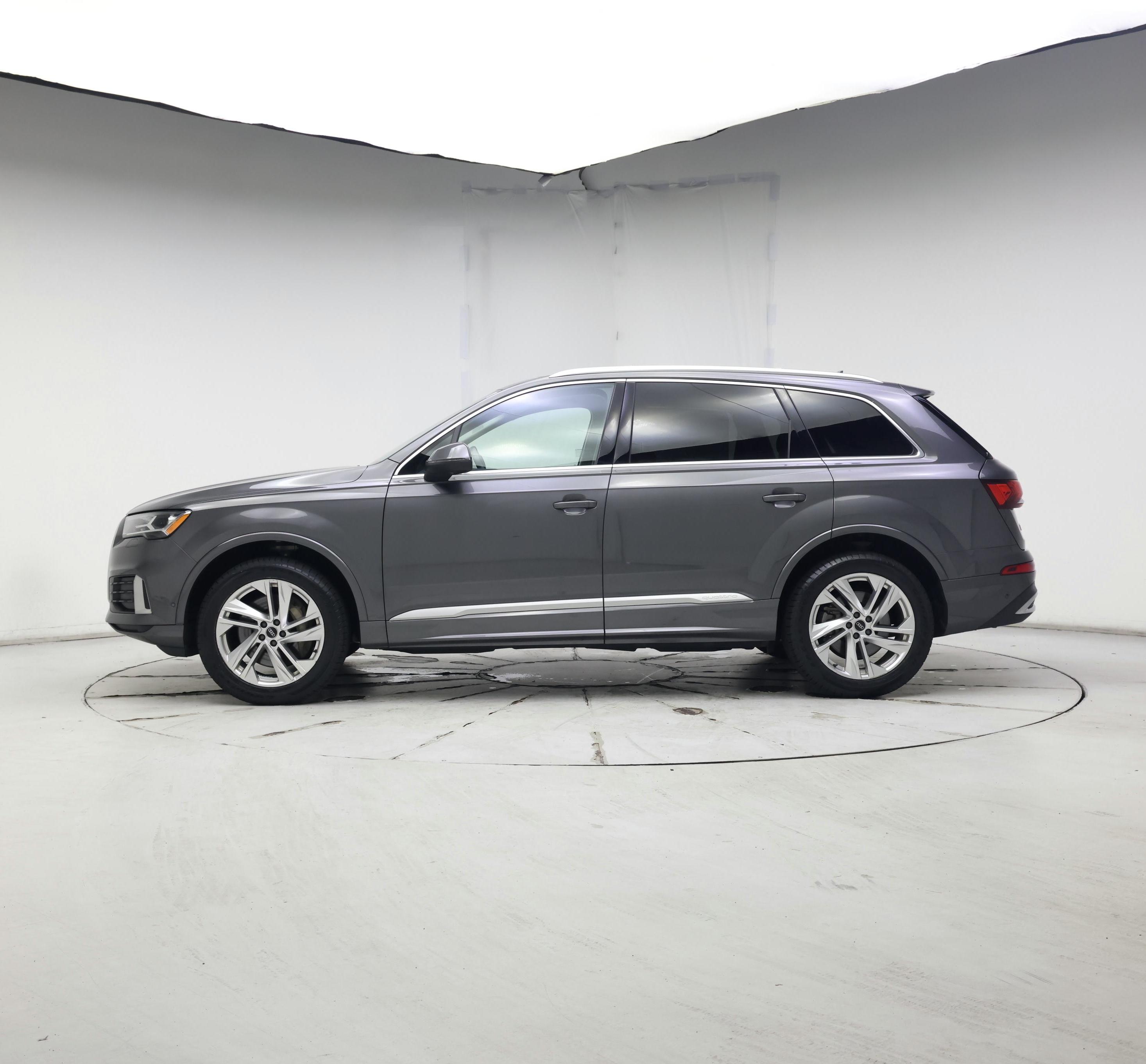 Thumbnail: 2021 Audi Q7 - 3