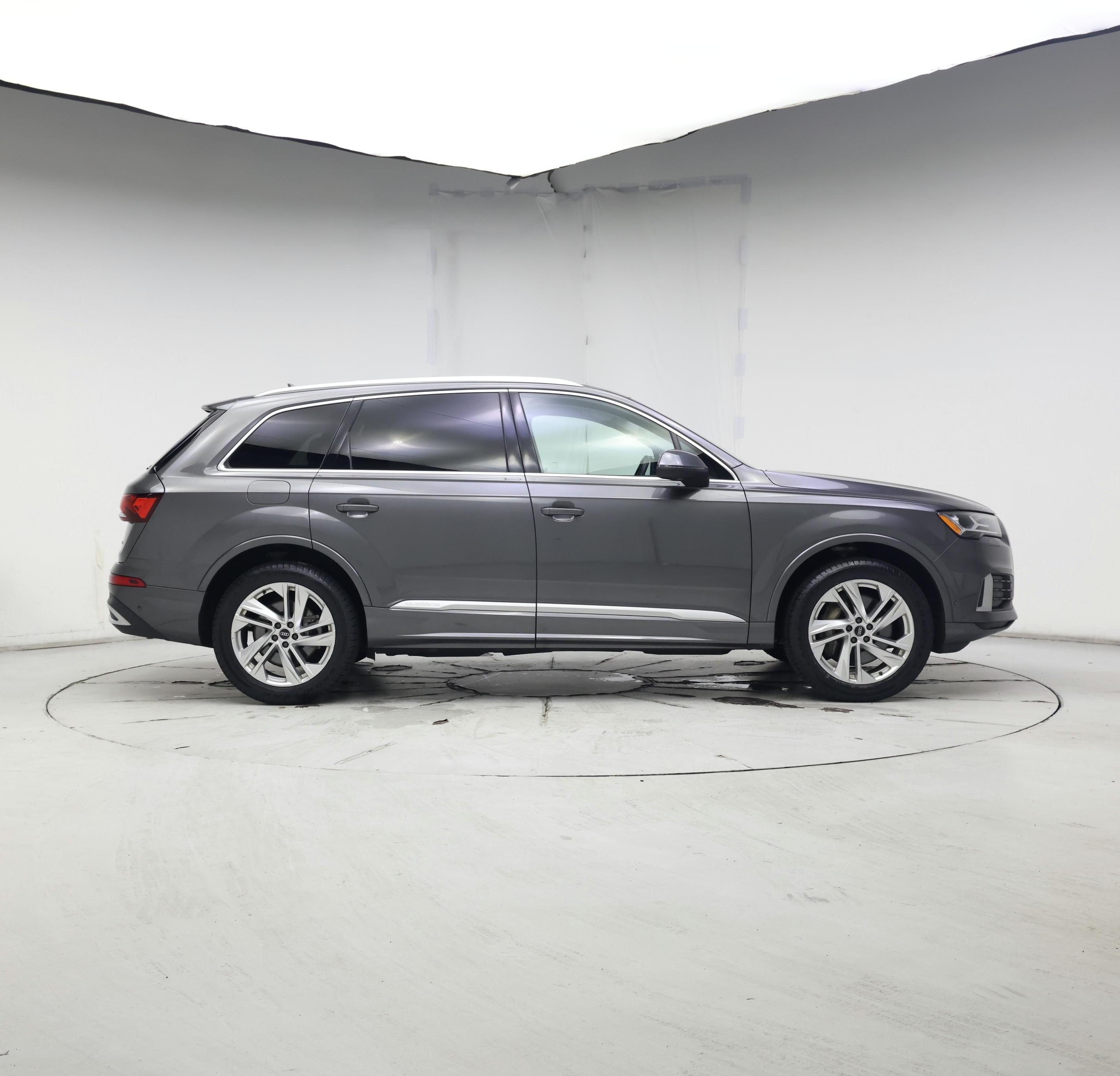 Thumbnail: 2021 Audi Q7 - 7