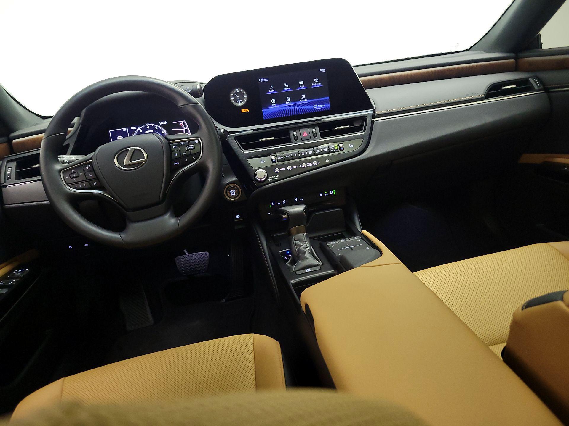 Thumbnail: 2022 Lexus ES - 9