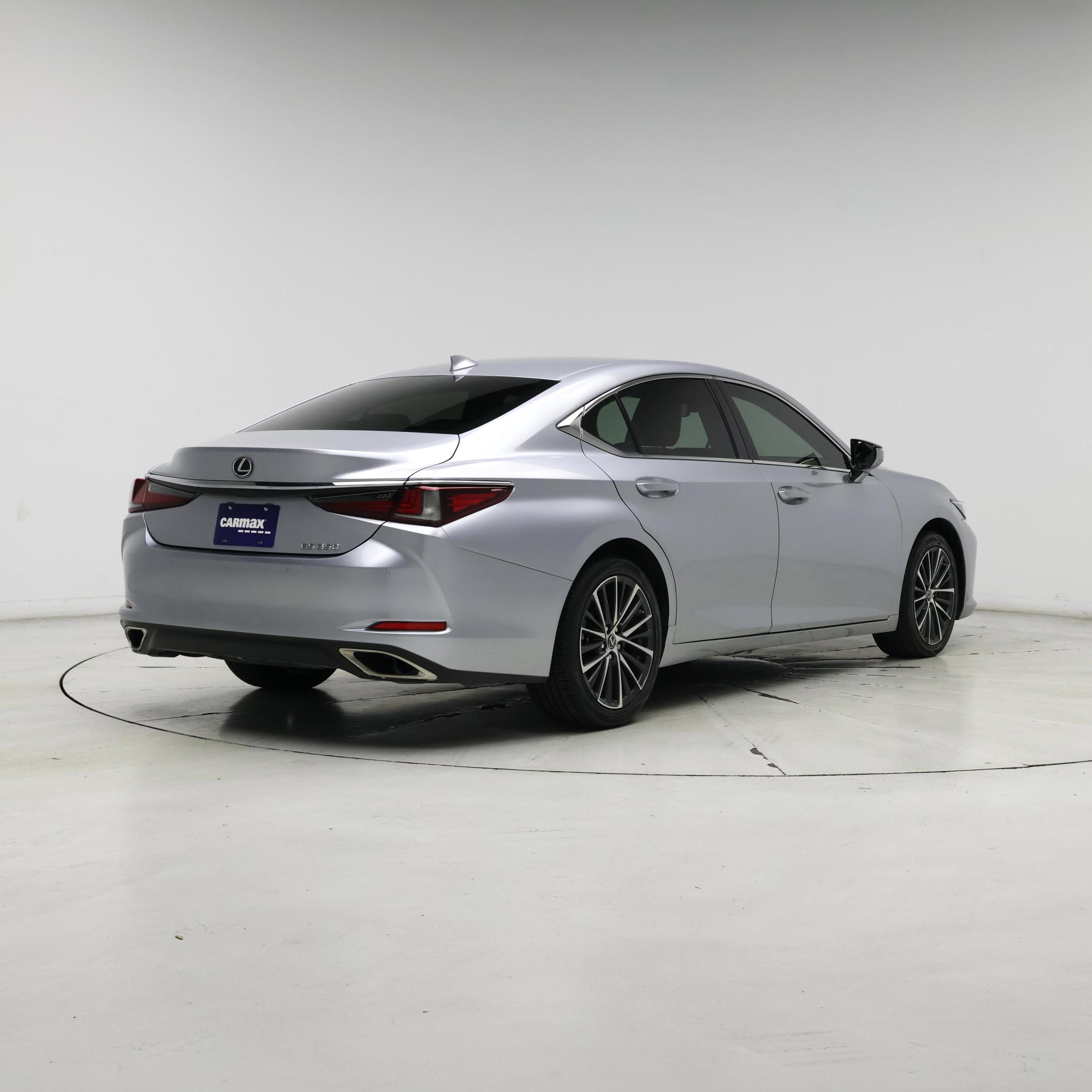 Thumbnail: 2022 Lexus ES - 8