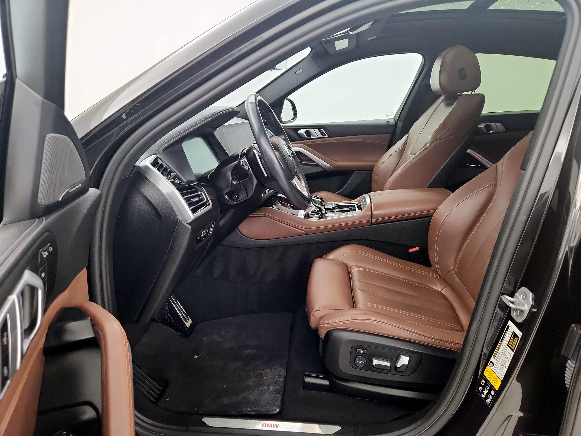 Thumbnail: 2021 BMW X6 - 11