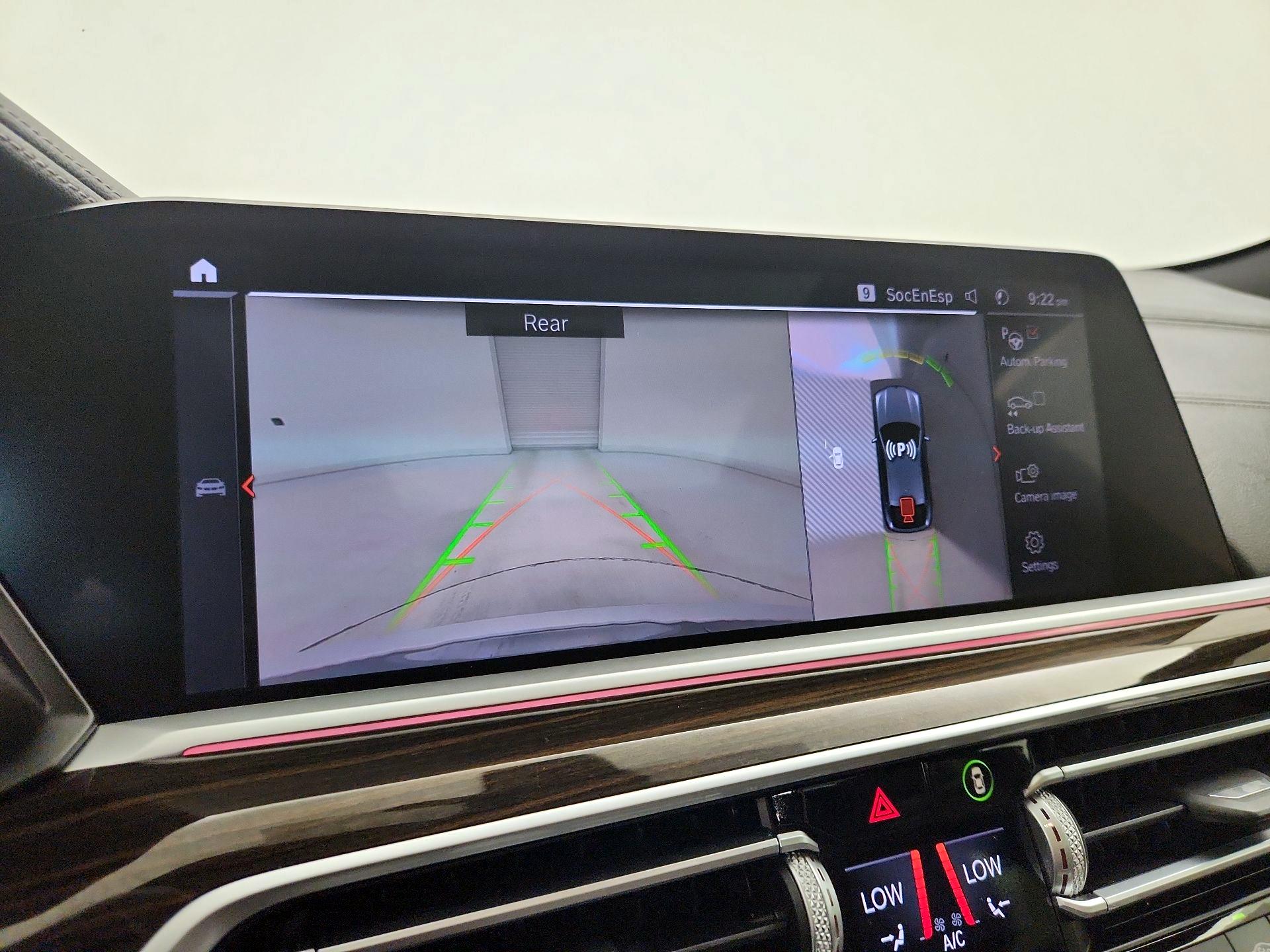 Thumbnail: 2021 BMW X6 - 15