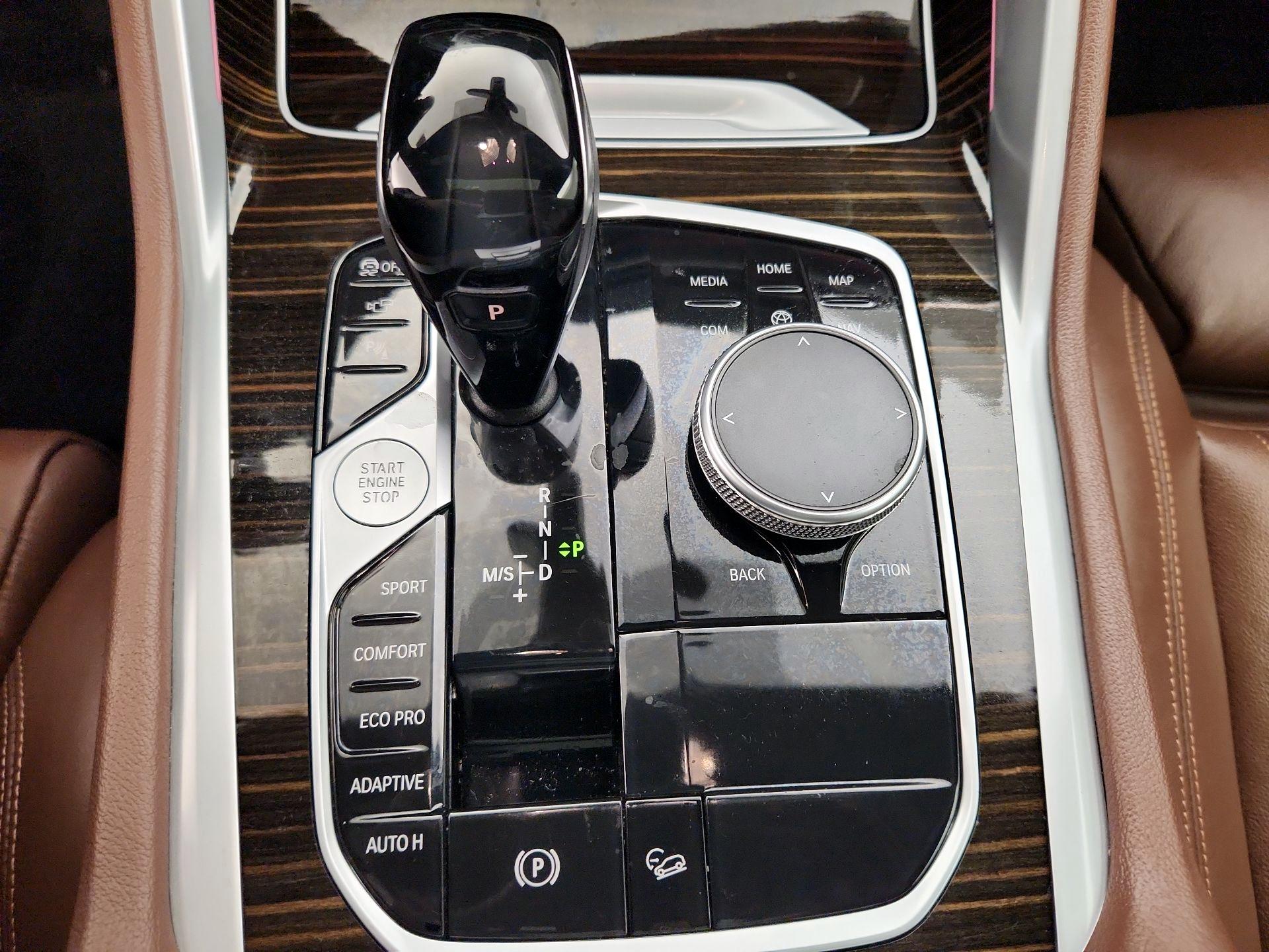 Thumbnail: 2021 BMW X6 - 18