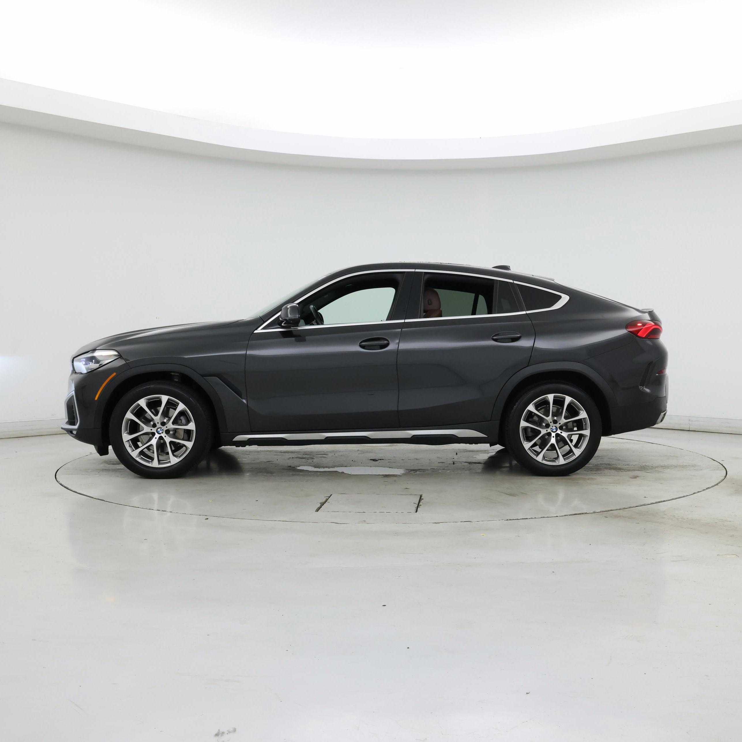 Thumbnail: 2021 BMW X6 - 3
