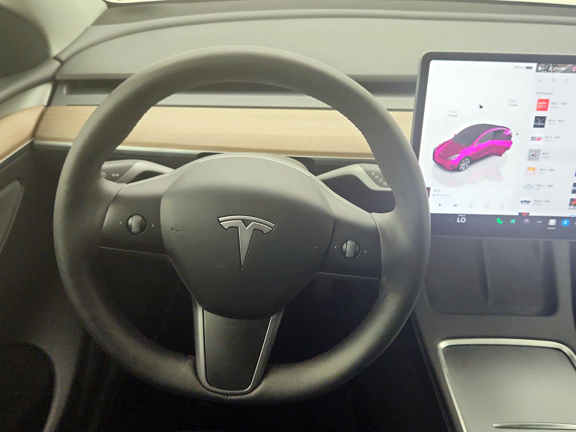 Thumbnail: 2023 Tesla Model Y - 10