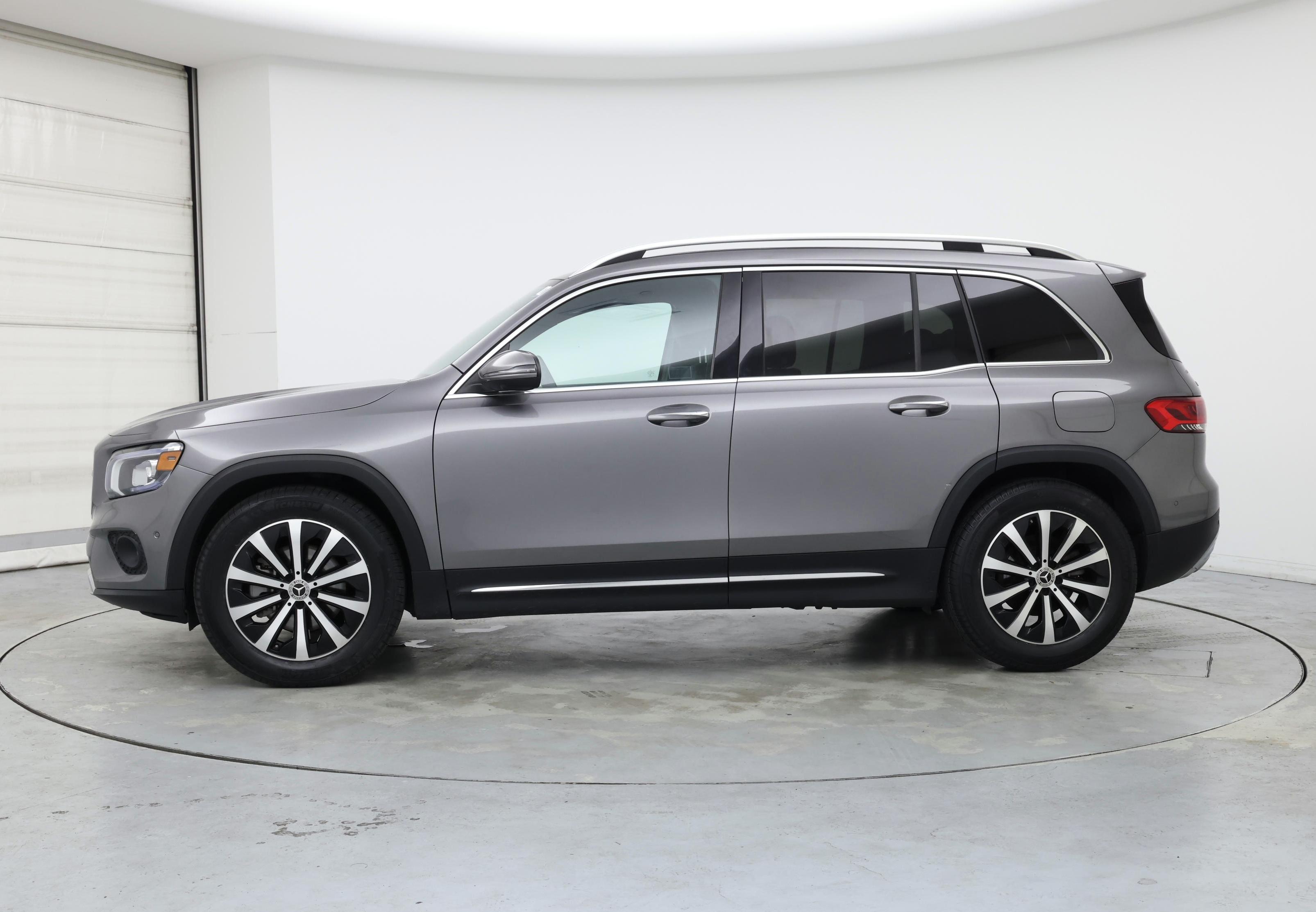 Thumbnail: 2022 Mercedes-Benz GLB - 3