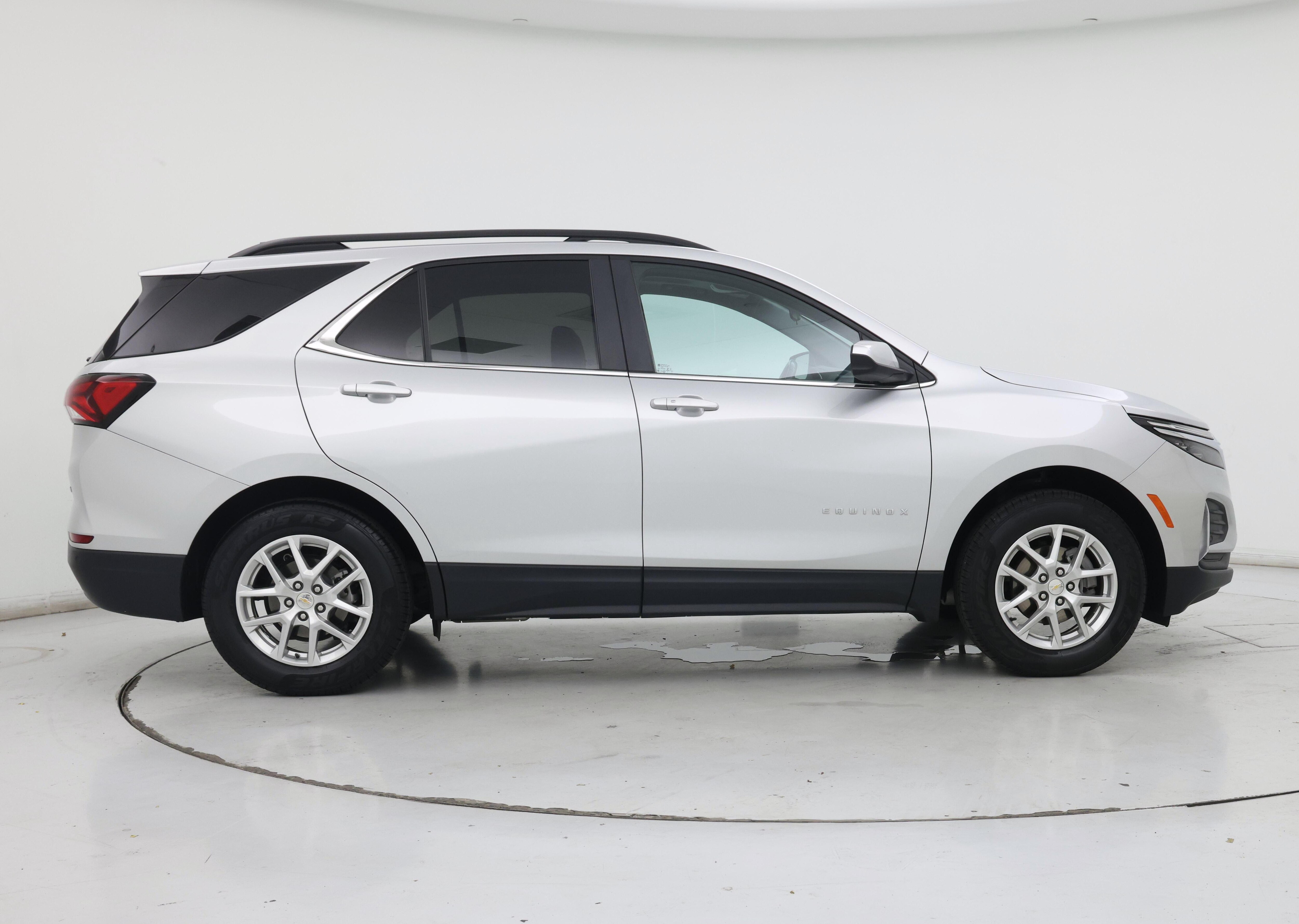 Thumbnail: 2022 Chevrolet Equinox - 7