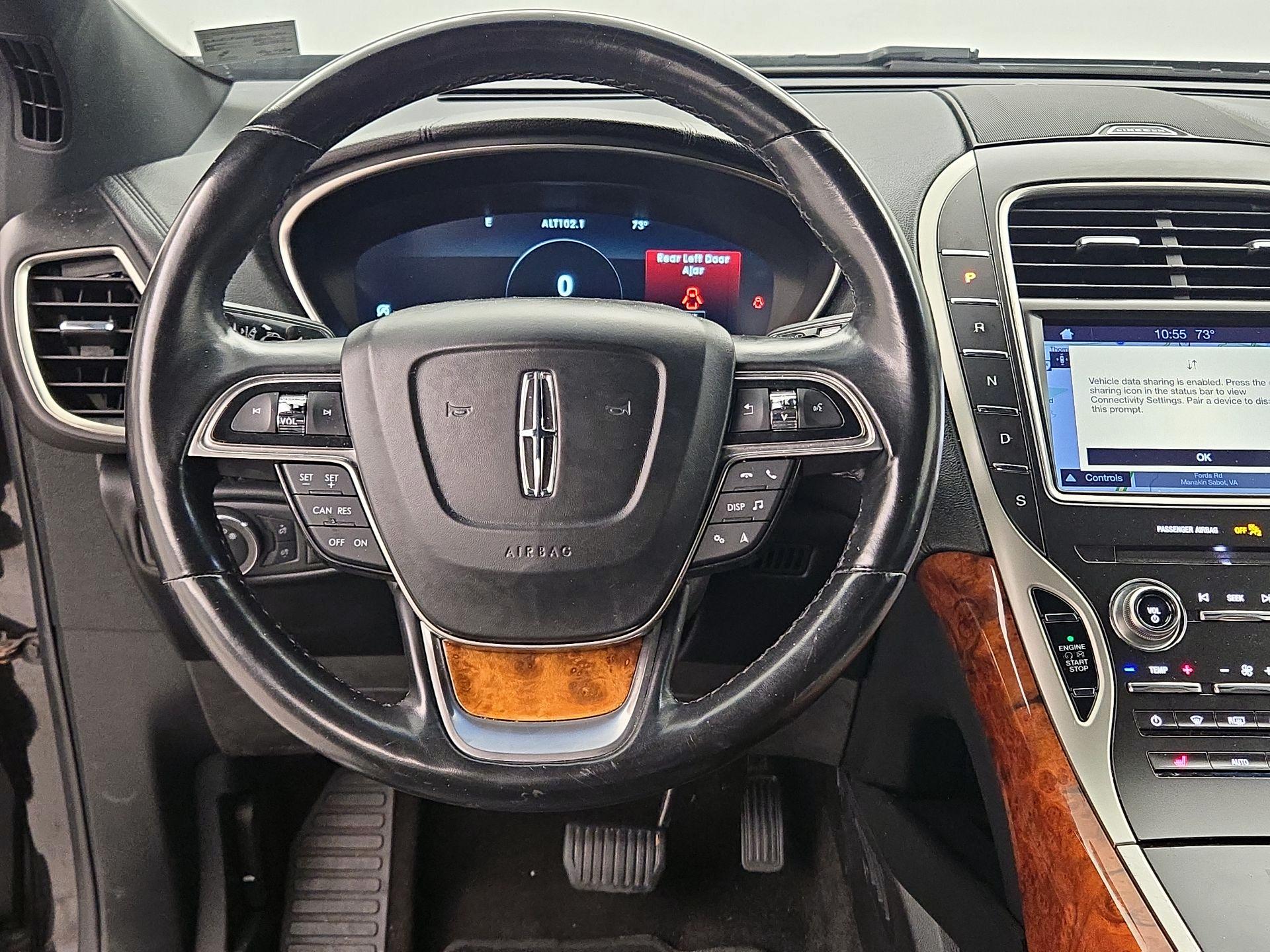 Thumbnail: 2019 Lincoln Nautilus - 10