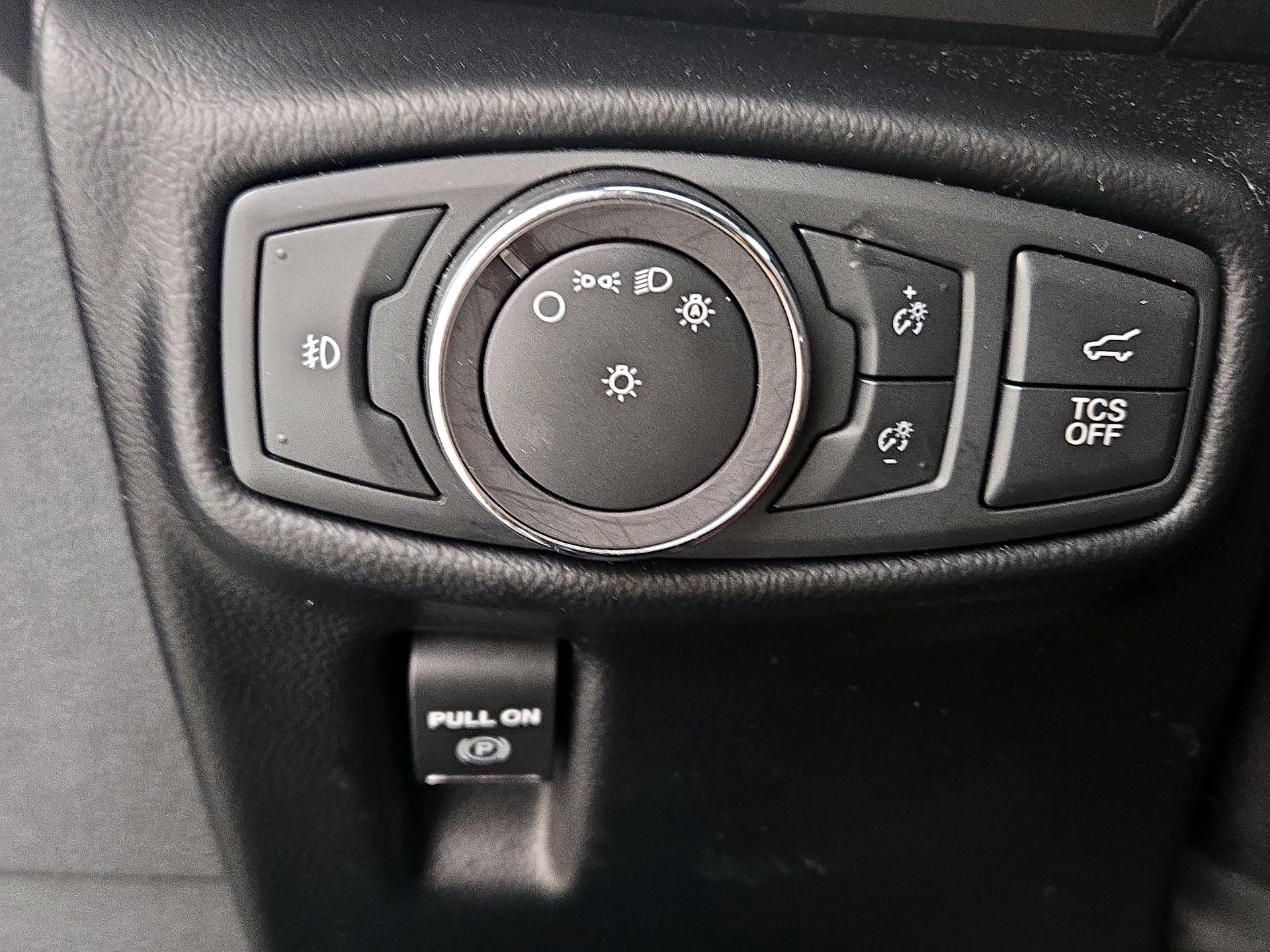 Thumbnail: 2019 Lincoln Nautilus - 13